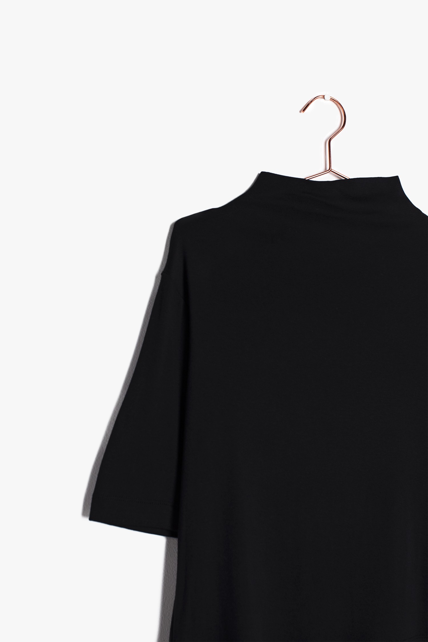TR2698-BLACK