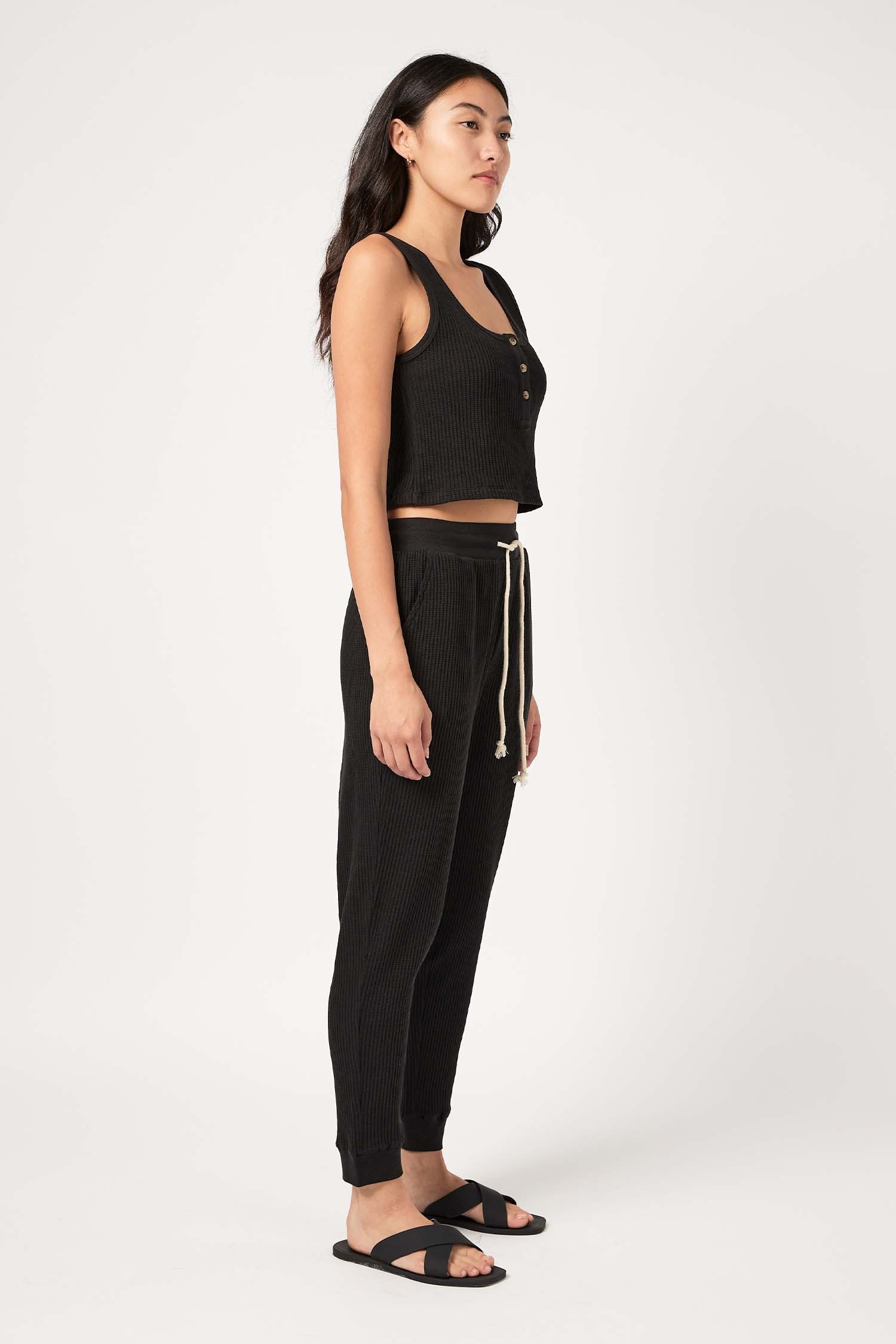 TR3148-BLACK