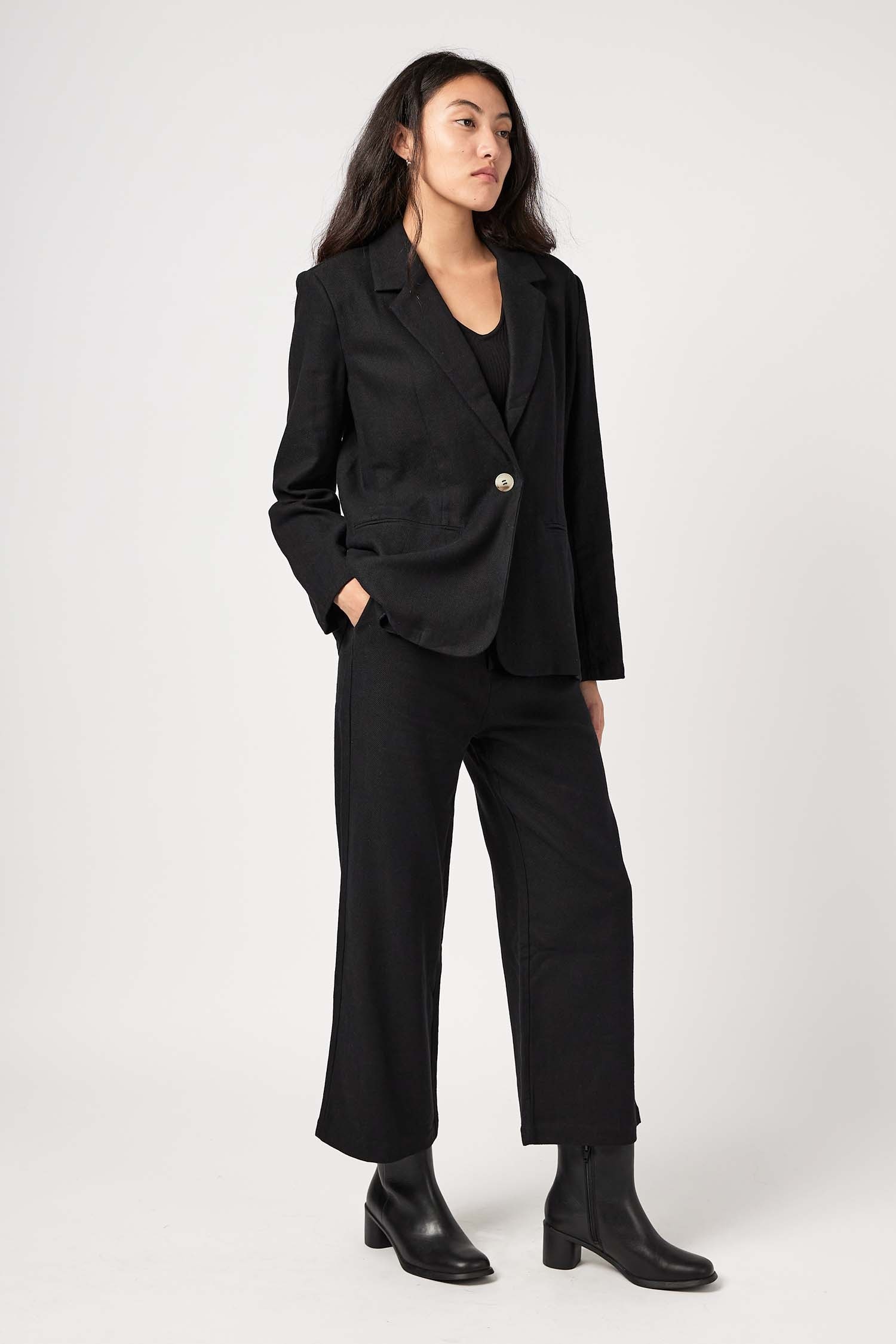TR3169-BLACK
