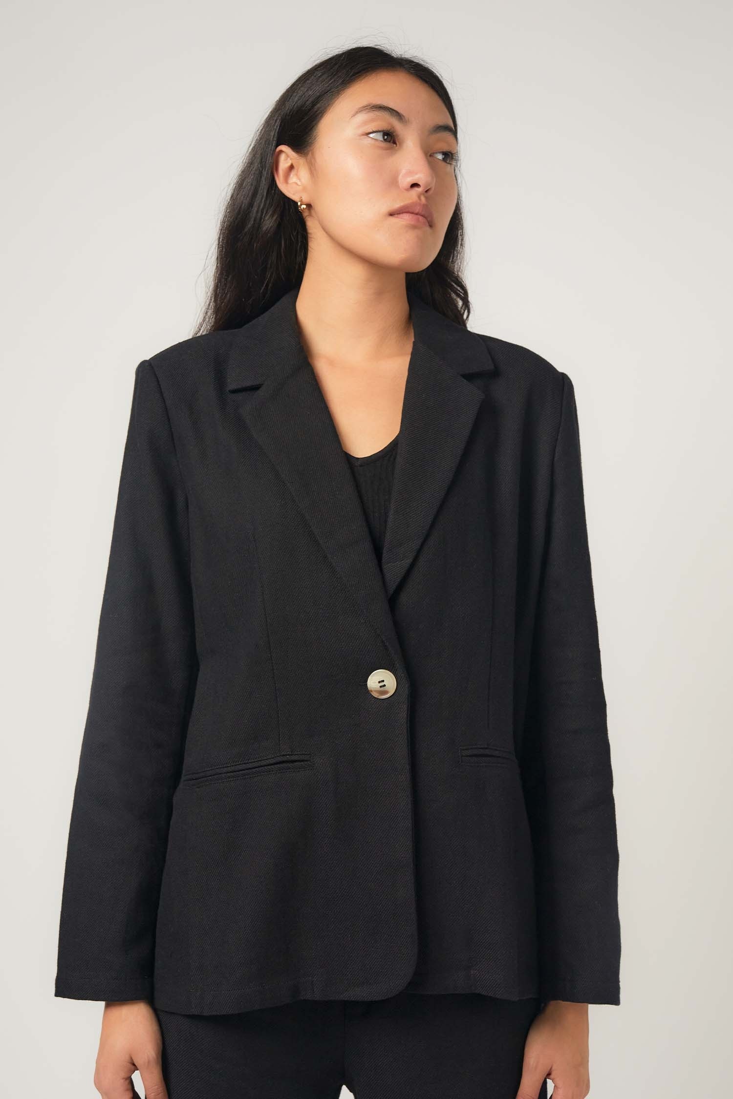 TR3169-BLACK