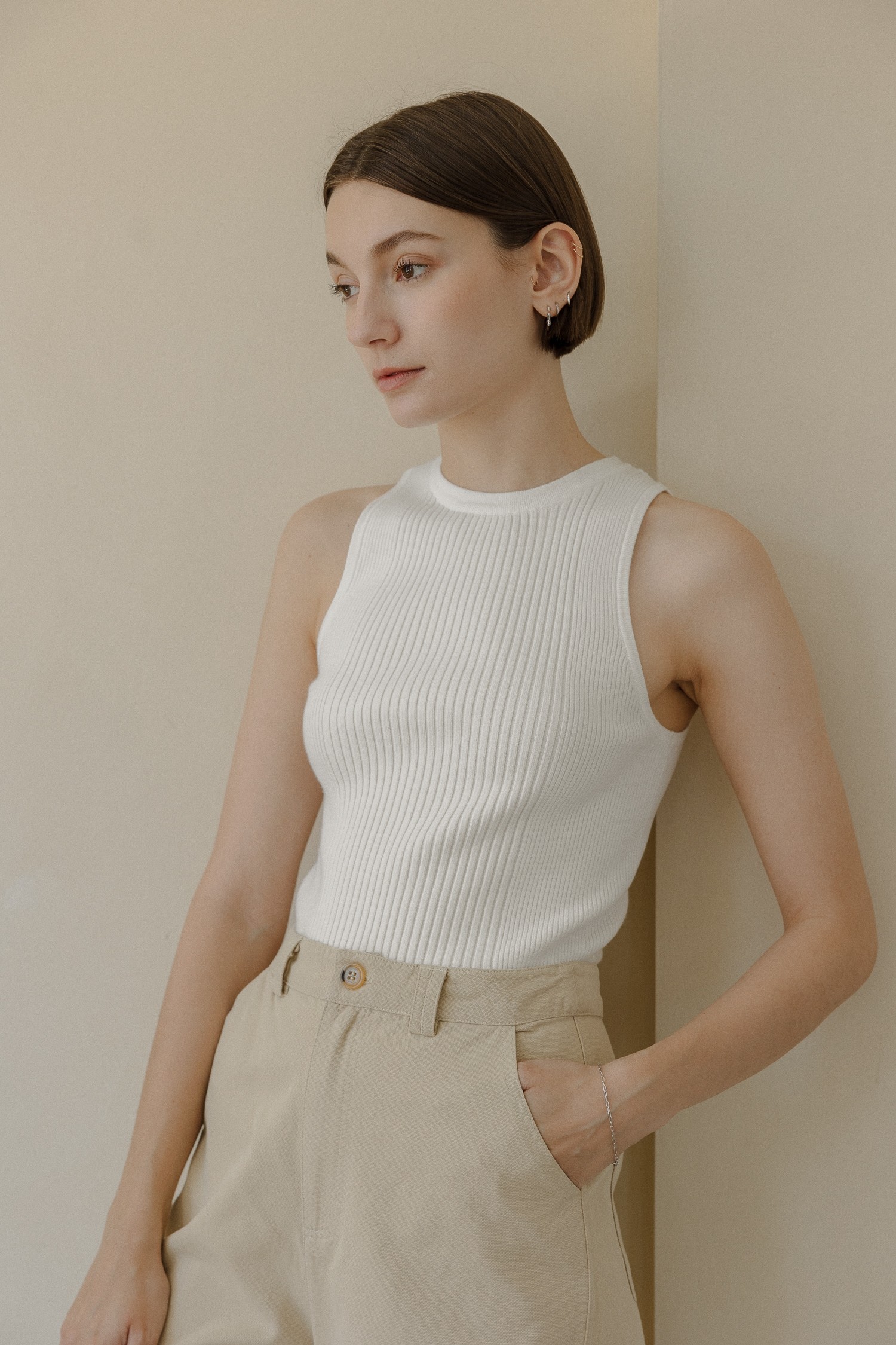 TR3437-WHITE