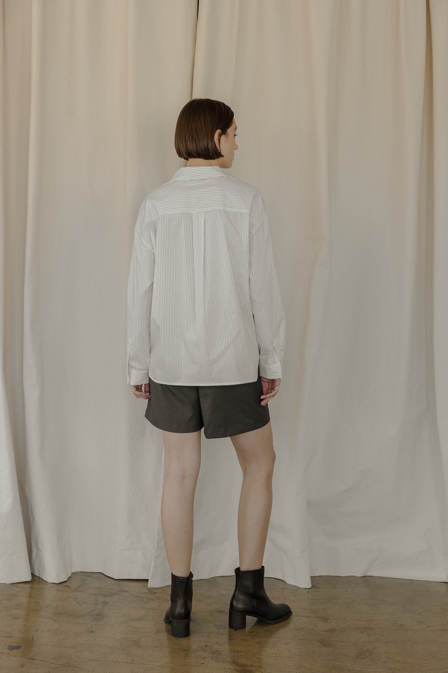 TR3541-WHITE-BLACK