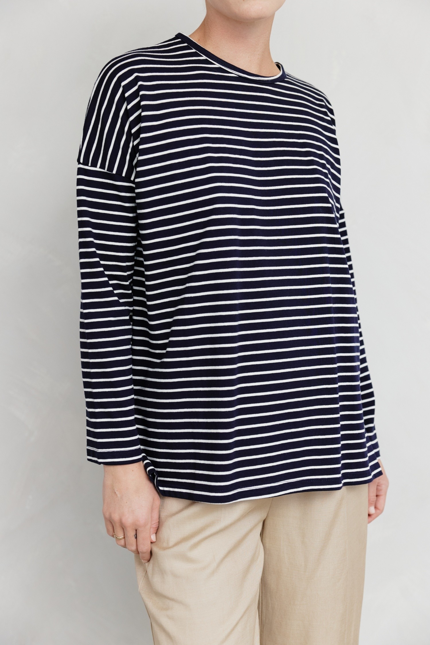 TR3549-NAVY-WHITE