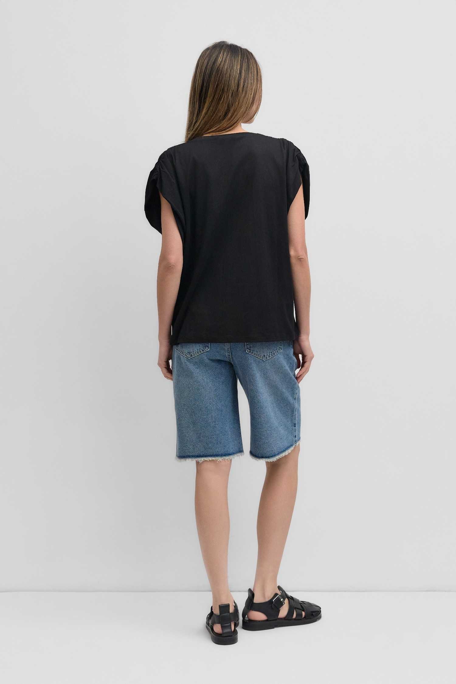 TR3557-BLACK