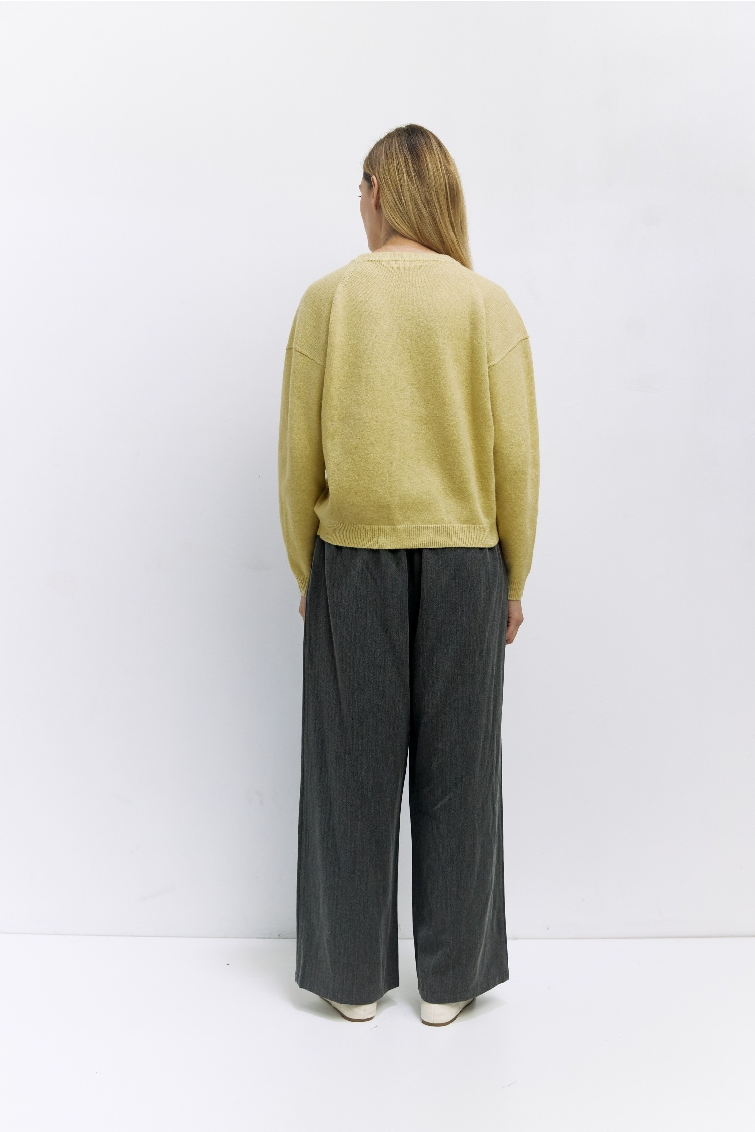 TR3566.-BUTTER YELLOW