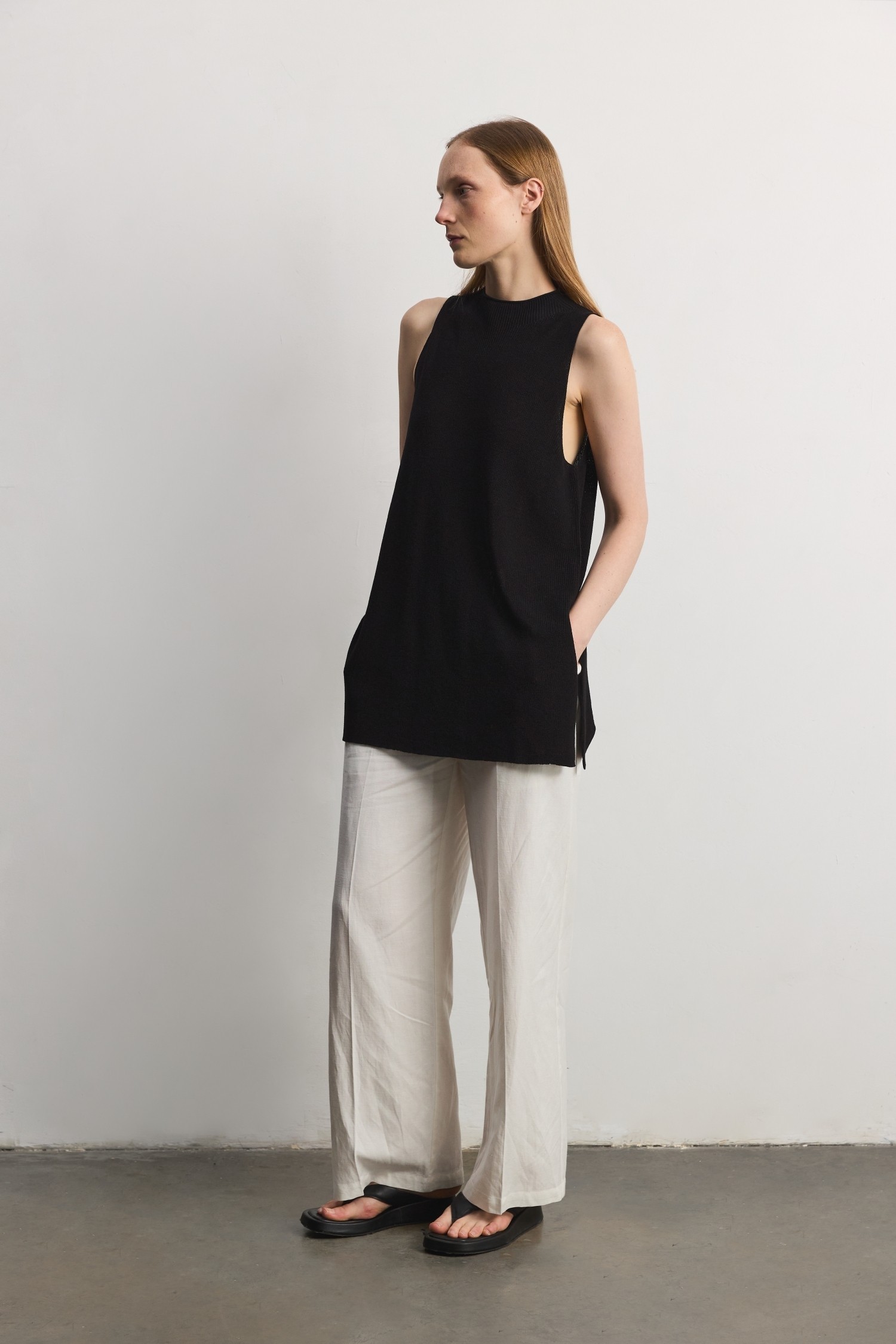 TR3588-BLACK