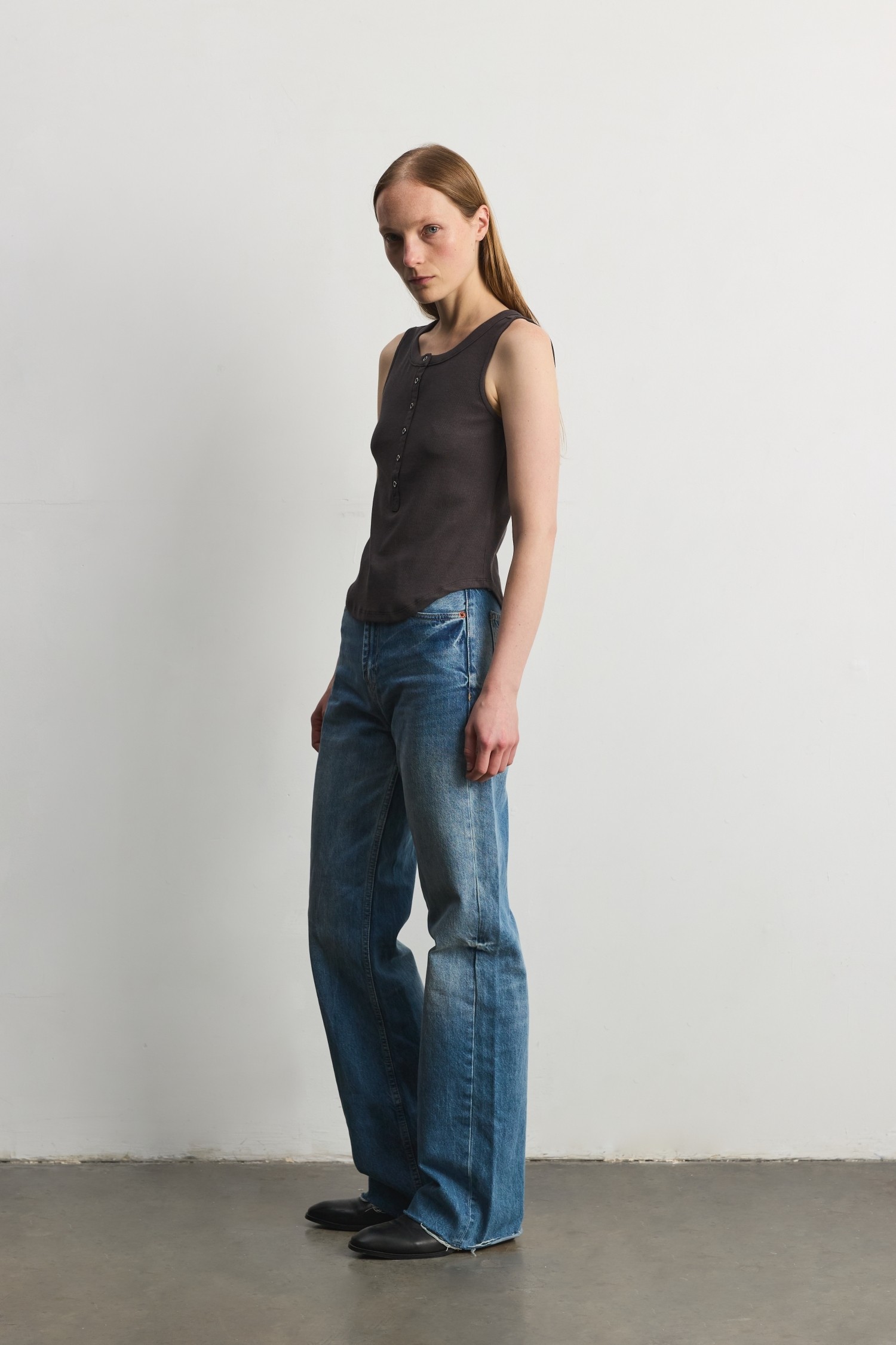 TR3602-CHARCOAL