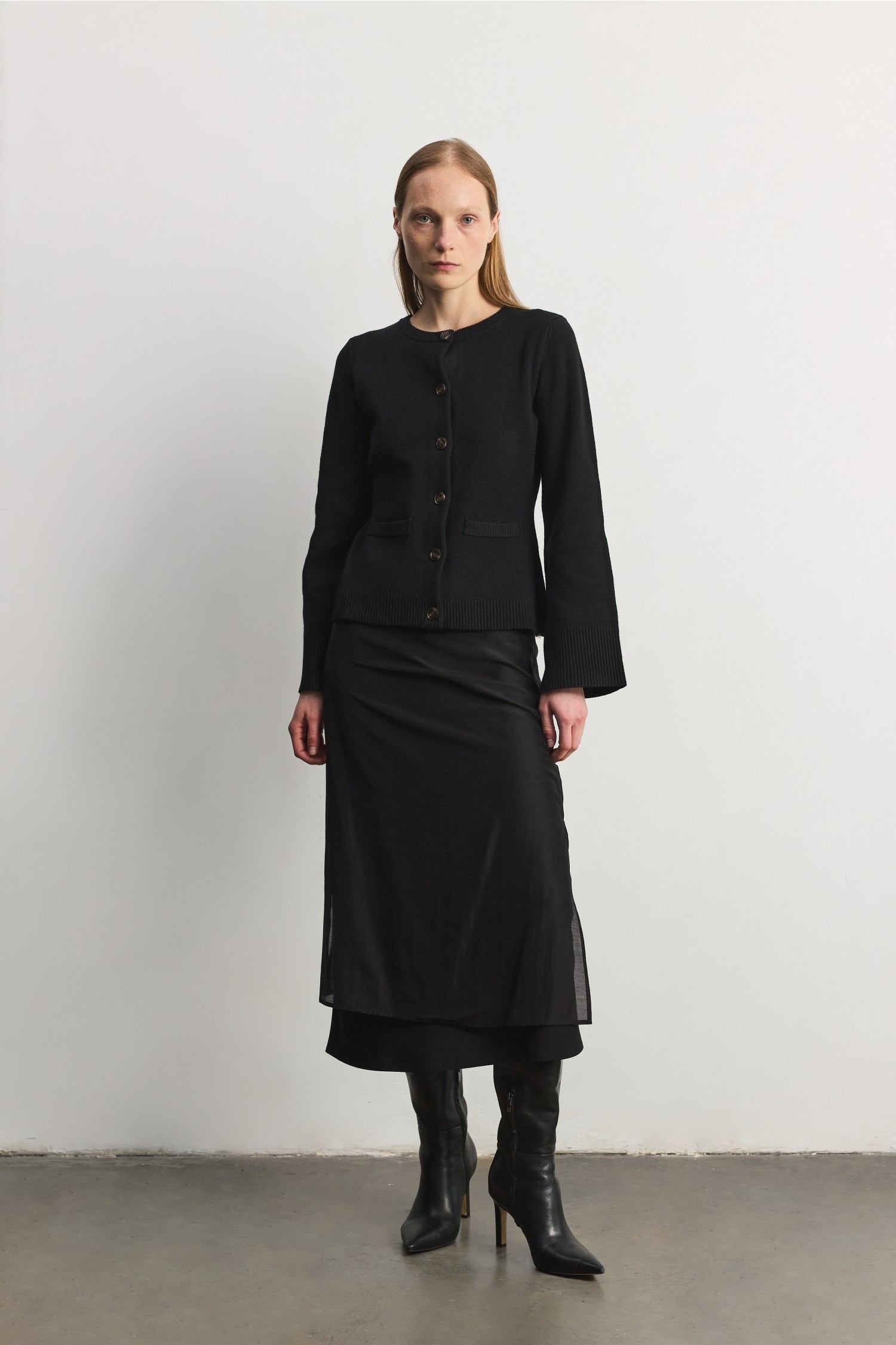 TR3632-BLACK