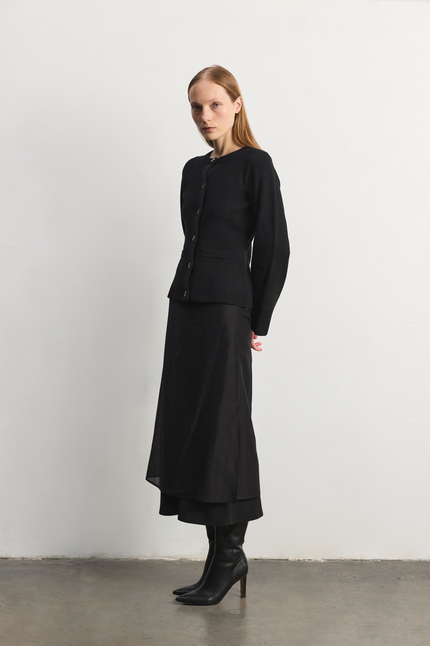 TR3632-BLACK
