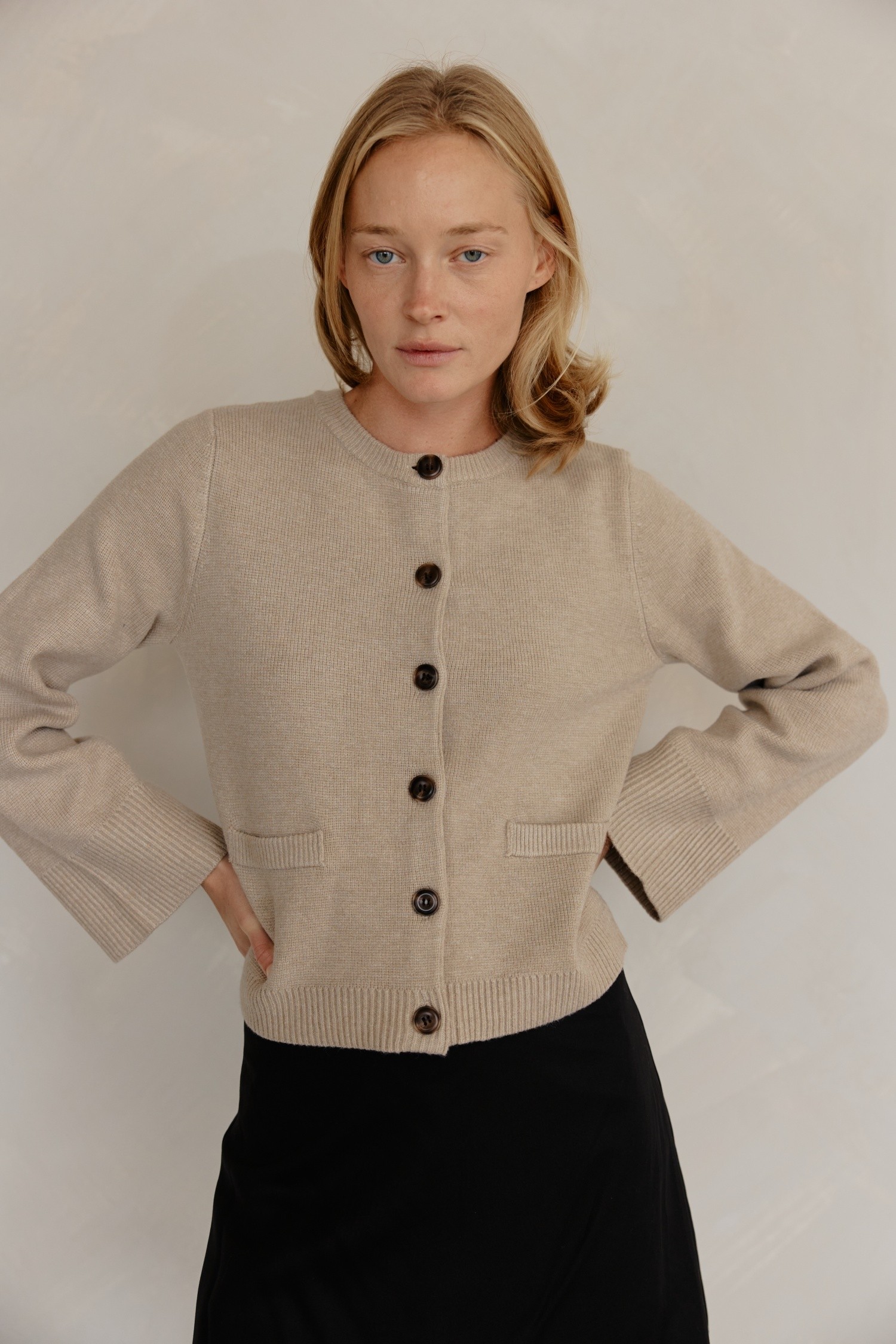 TR3632.-BEIGE