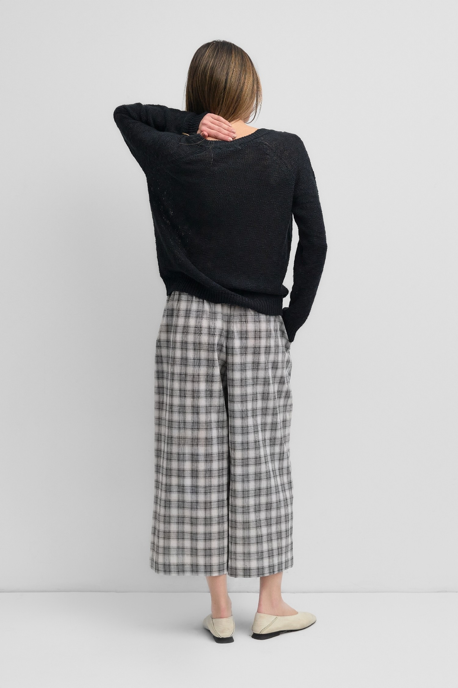 TR3657-BLACK