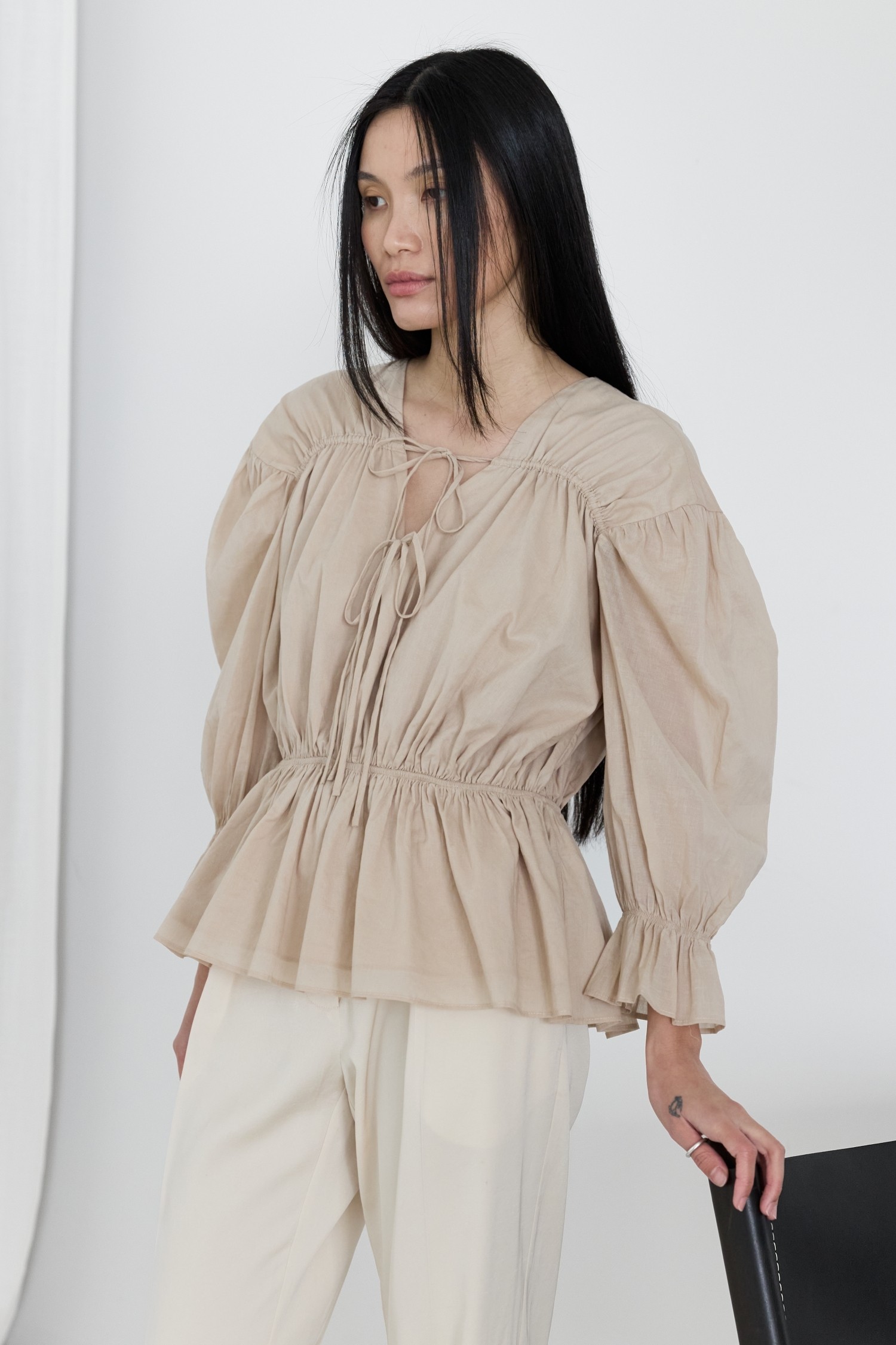 TR3664.-BEIGE