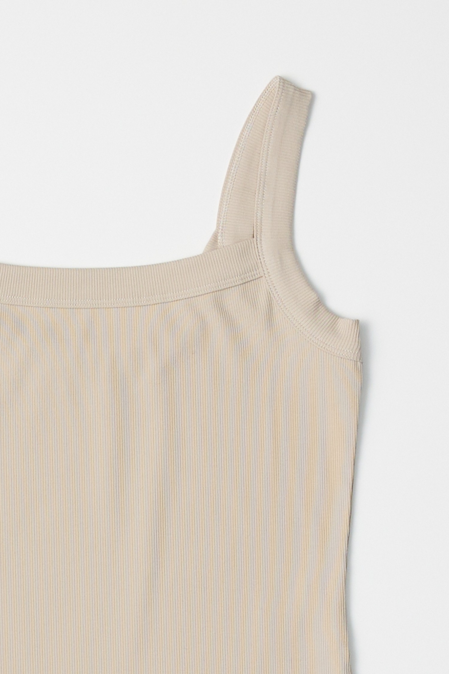 TR3667.-BEIGE