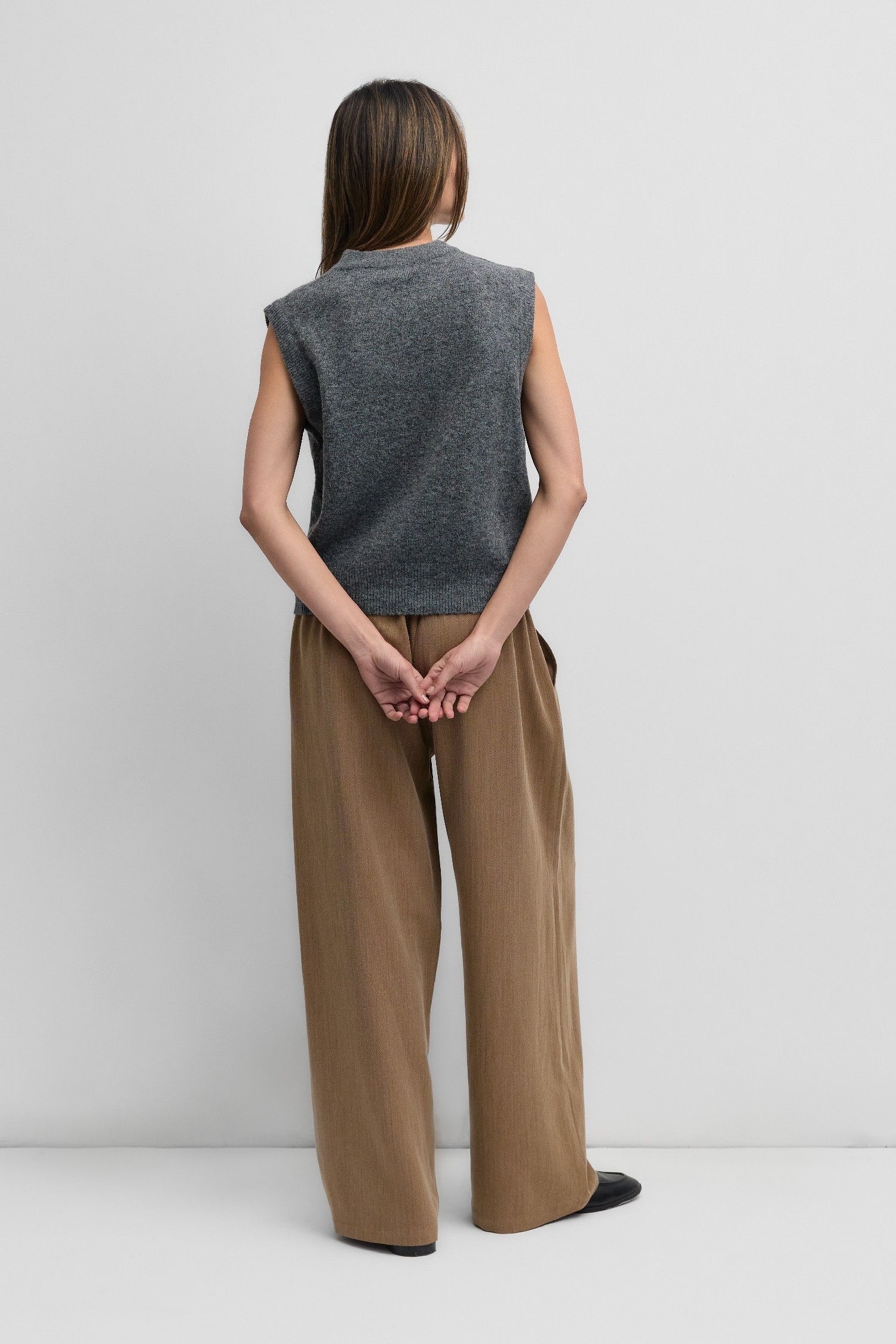 TR3674.-HEATHER GREY