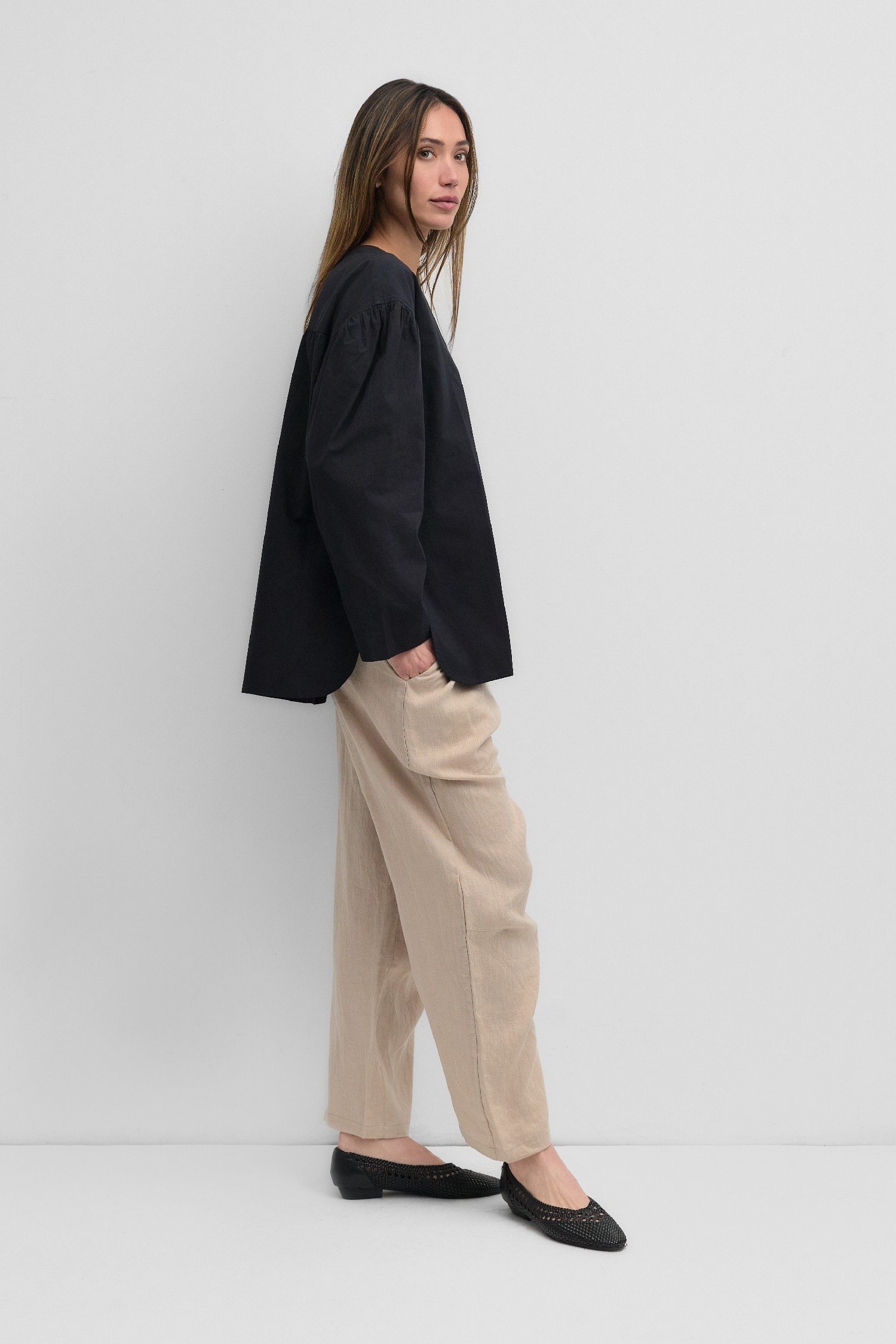TR3686-BLACK