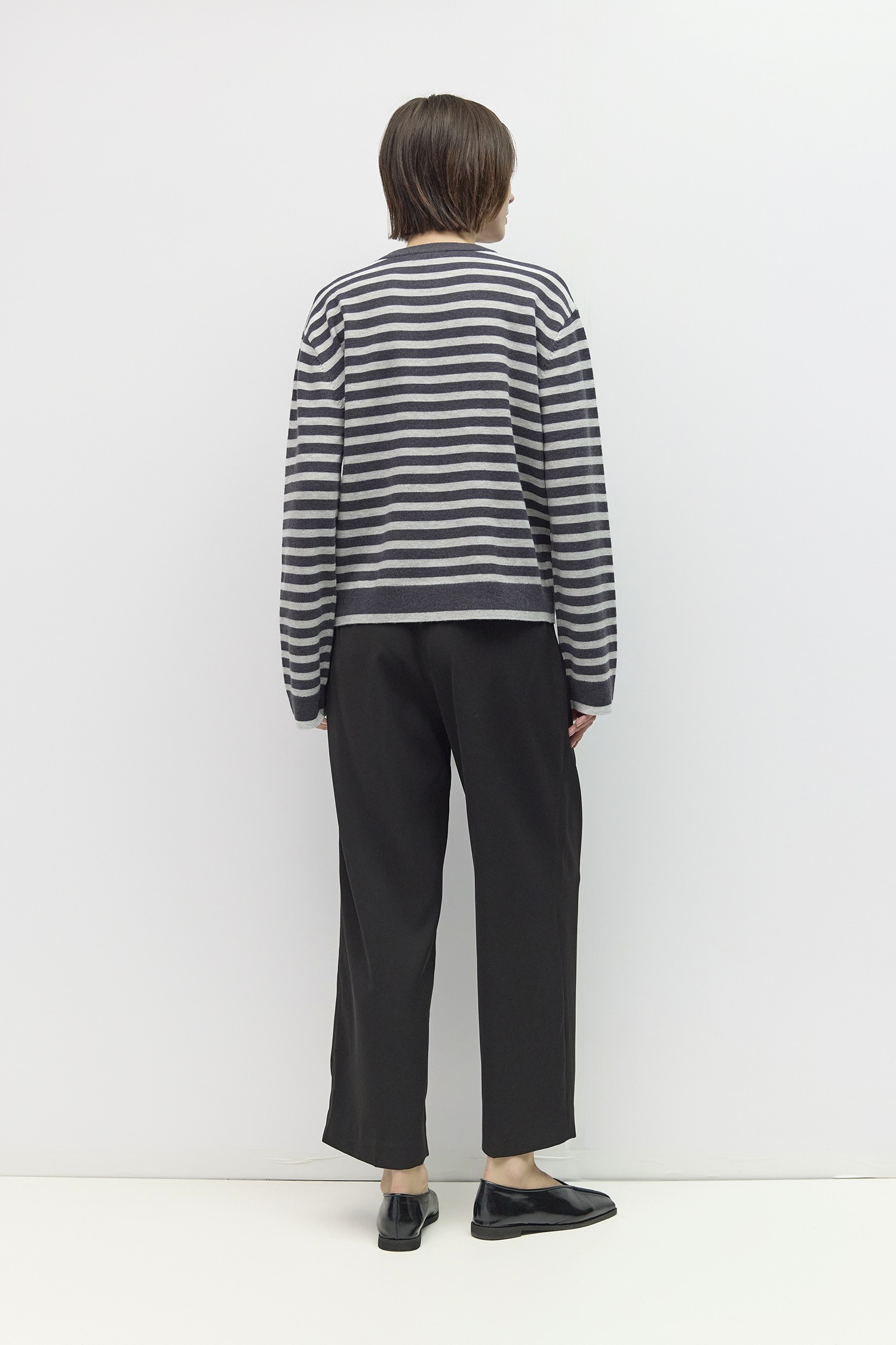 TR3800.-NAVY-H GREY