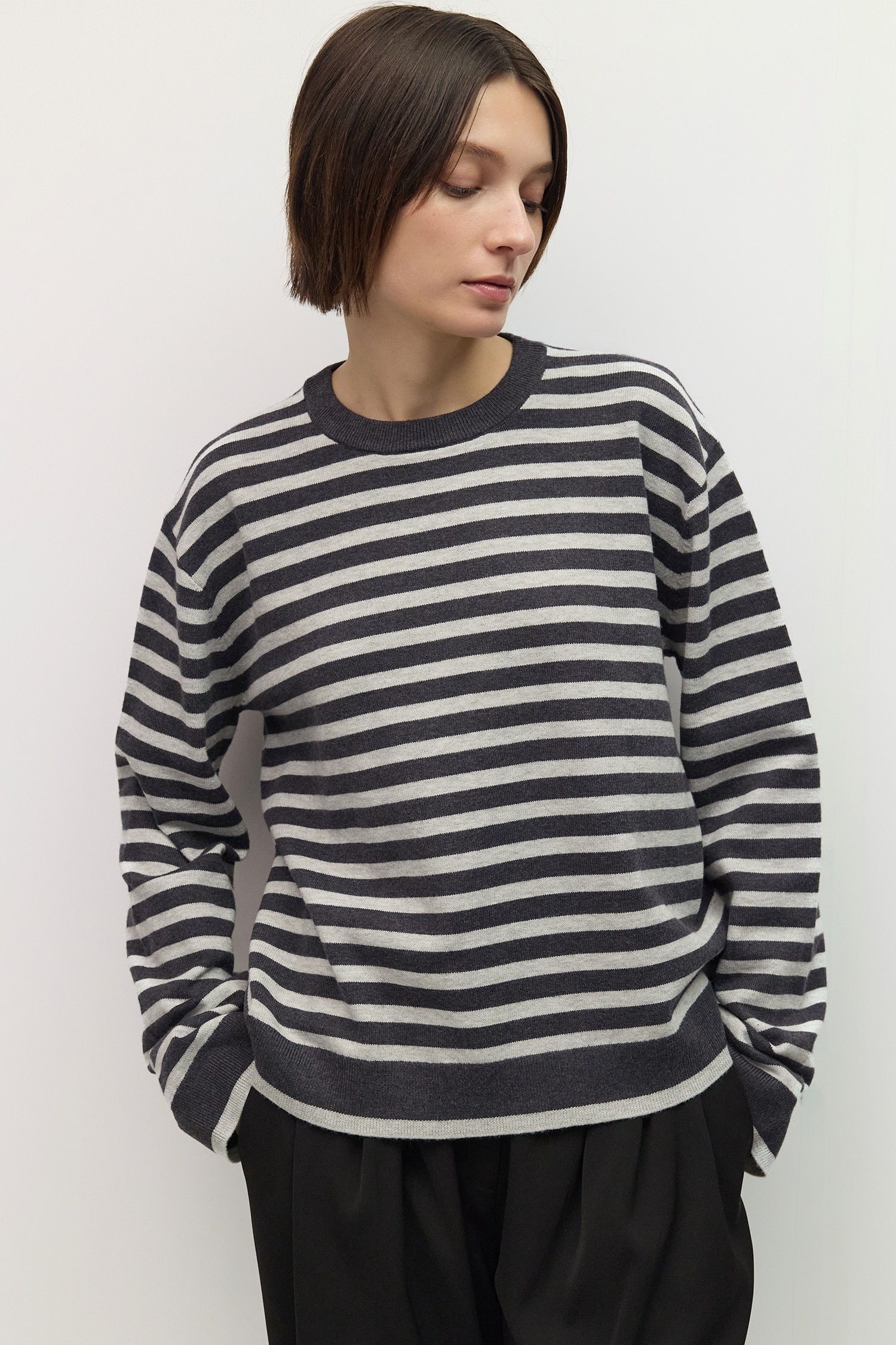 TR3800.-NAVY-H GREY