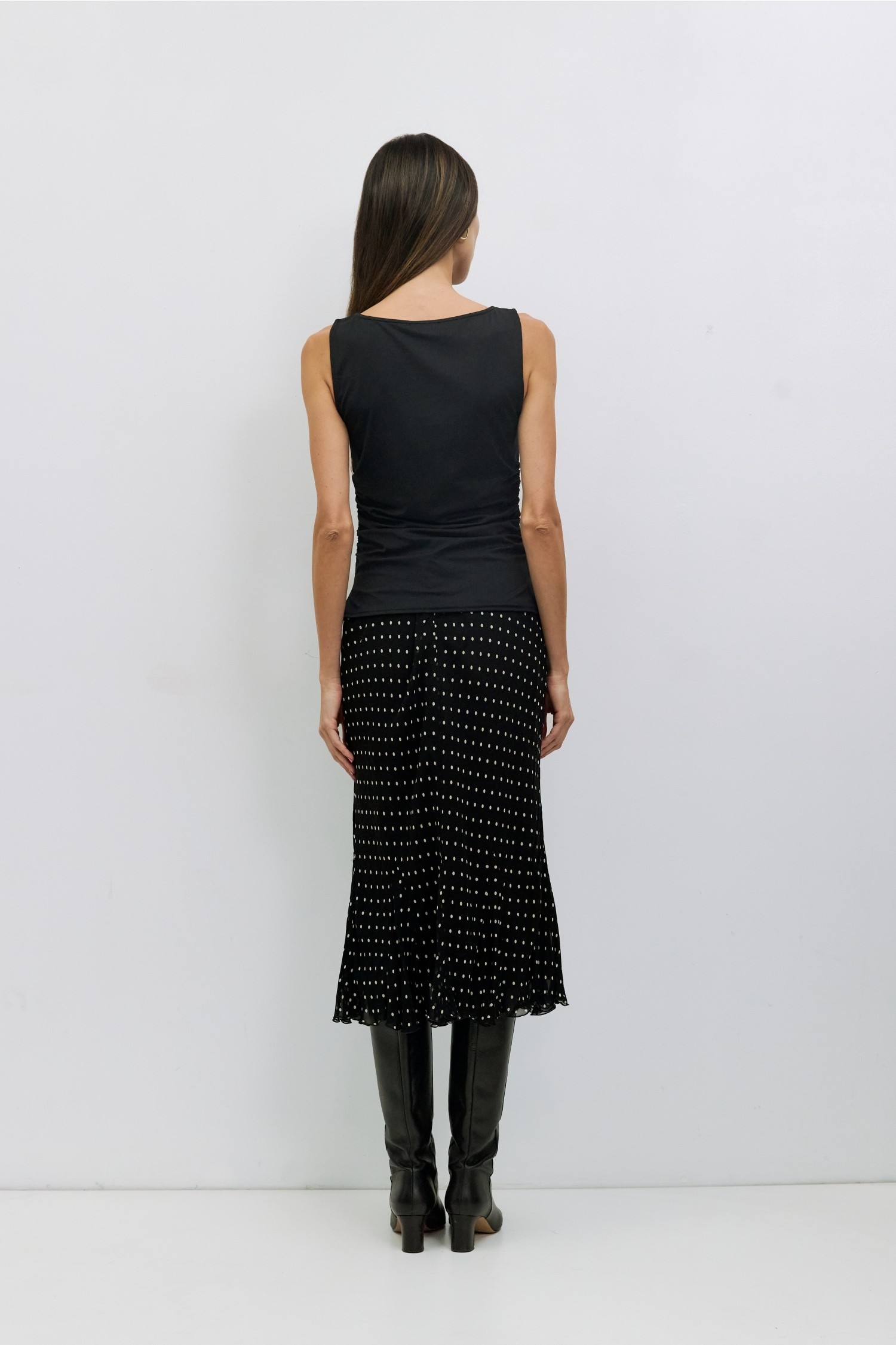 TR3808.-BLACK