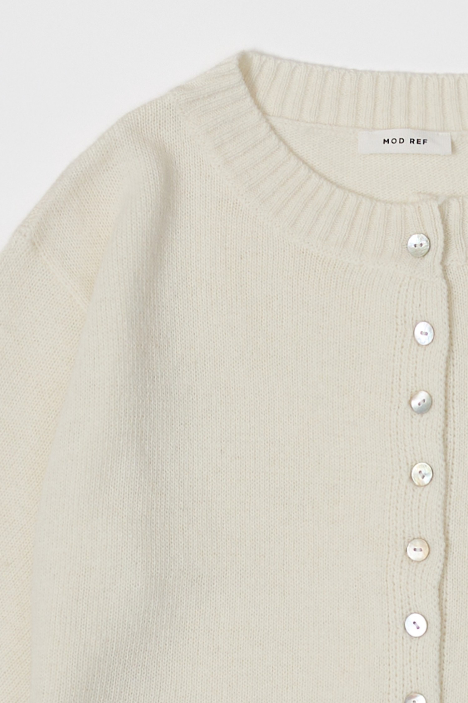 TR3811-CREAM