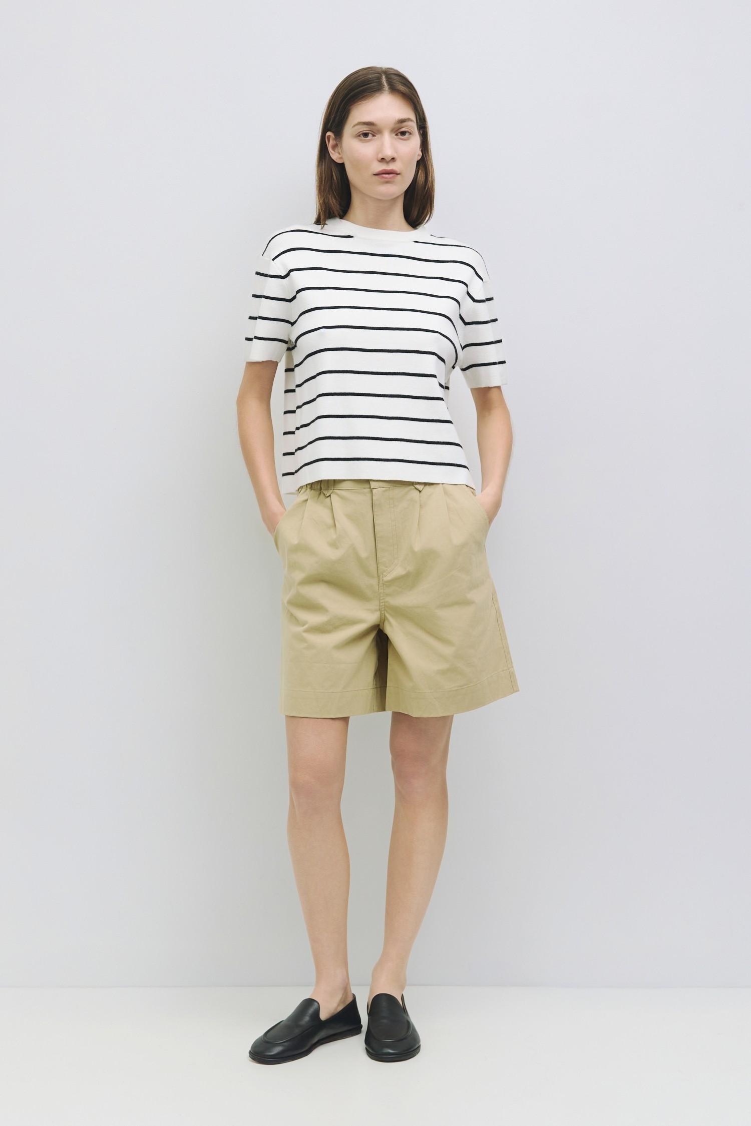 TR3815-WHITE-BLACK