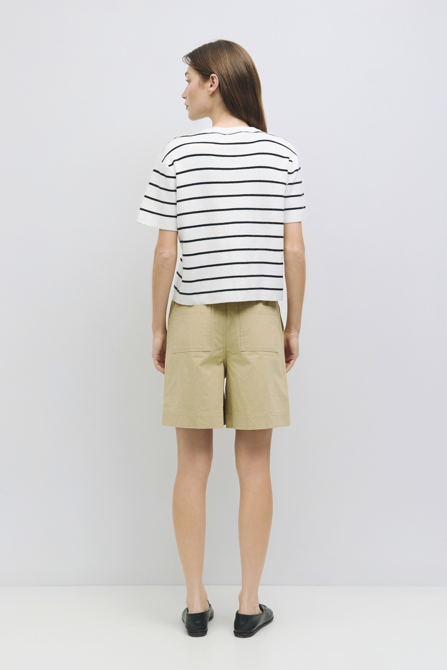 TR3815-WHITE-BLACK