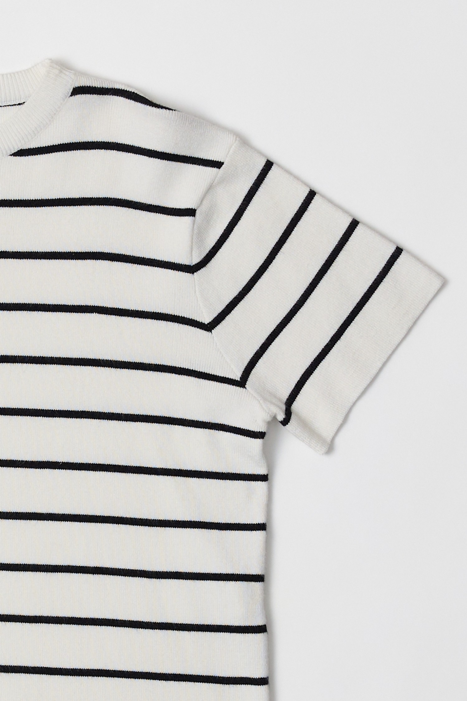 TR3815-WHITE-BLACK