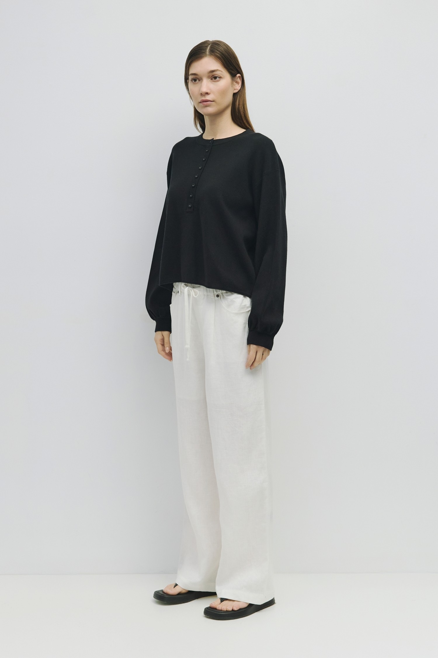 TR3823-BLACK