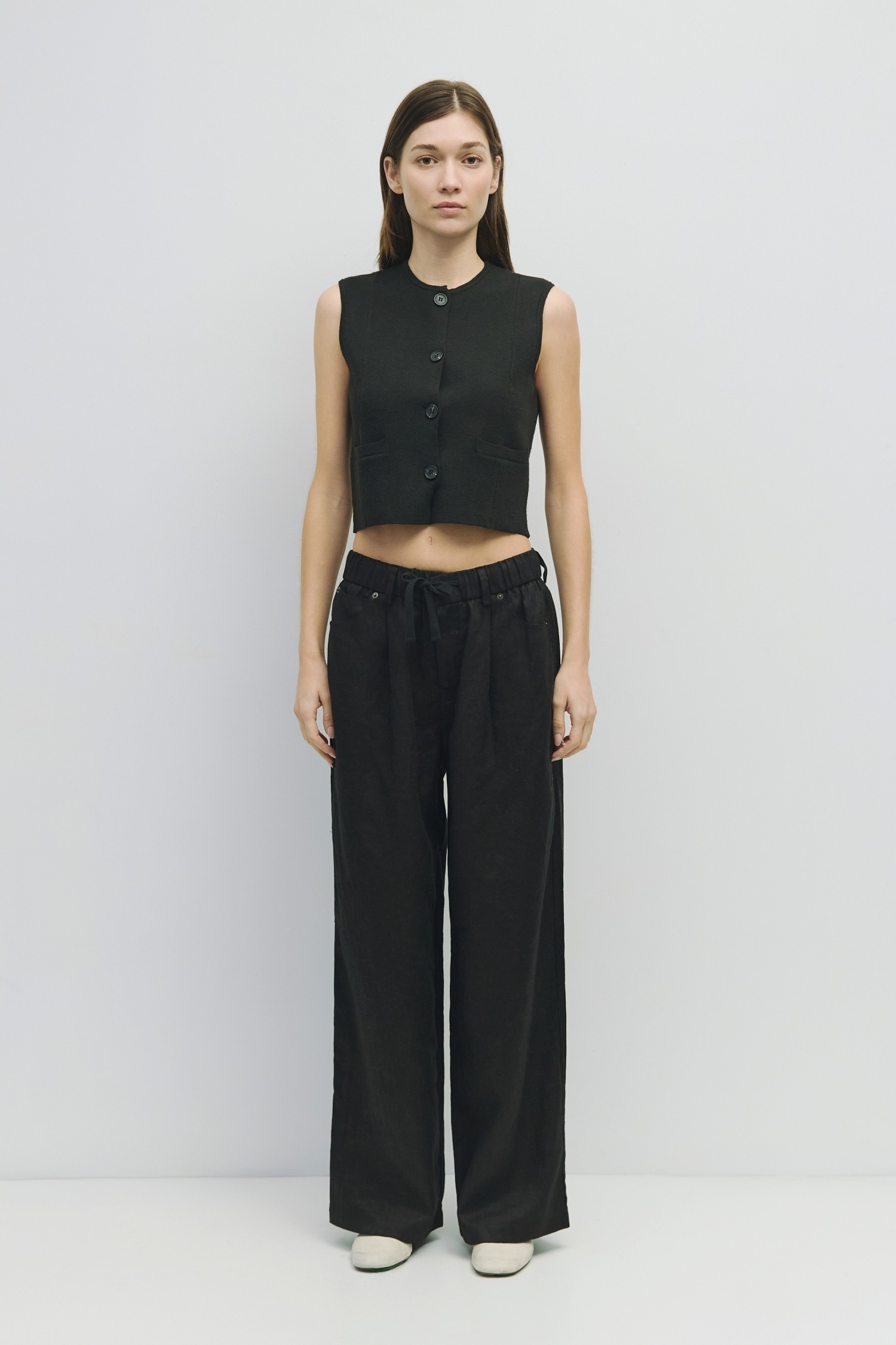 TR3833-BLACK