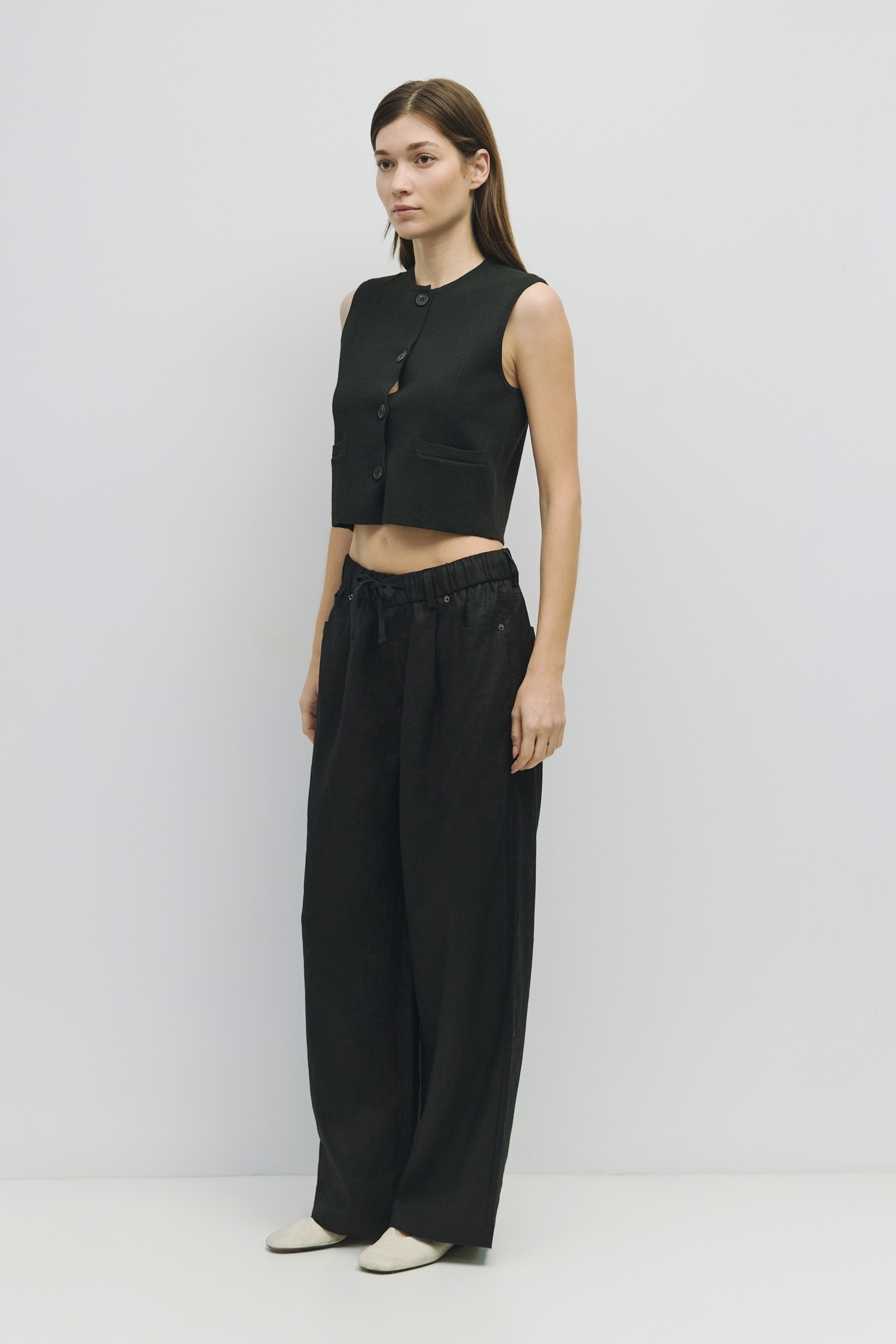 TR3833-BLACK