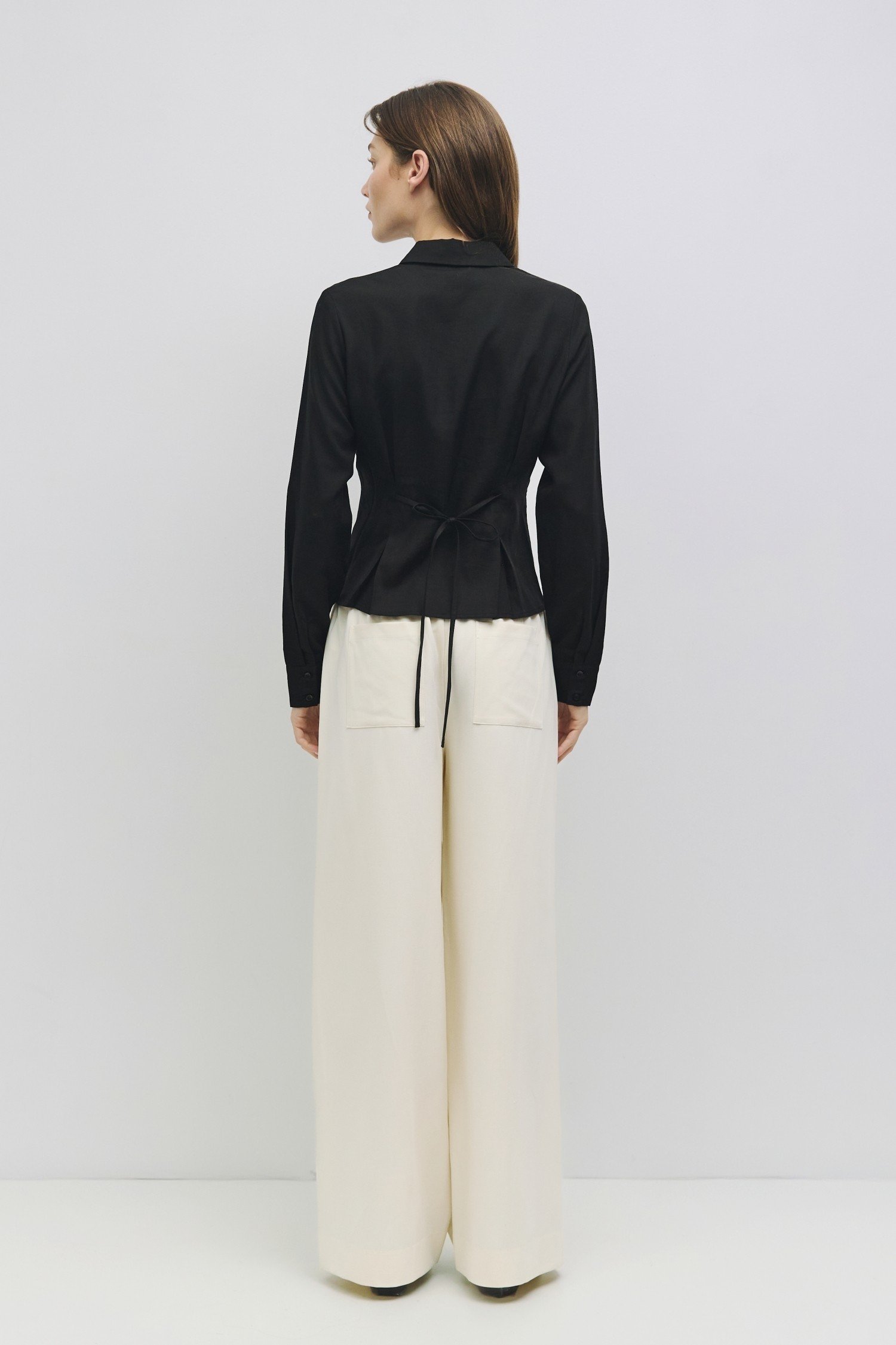 TR3837.-BLACK