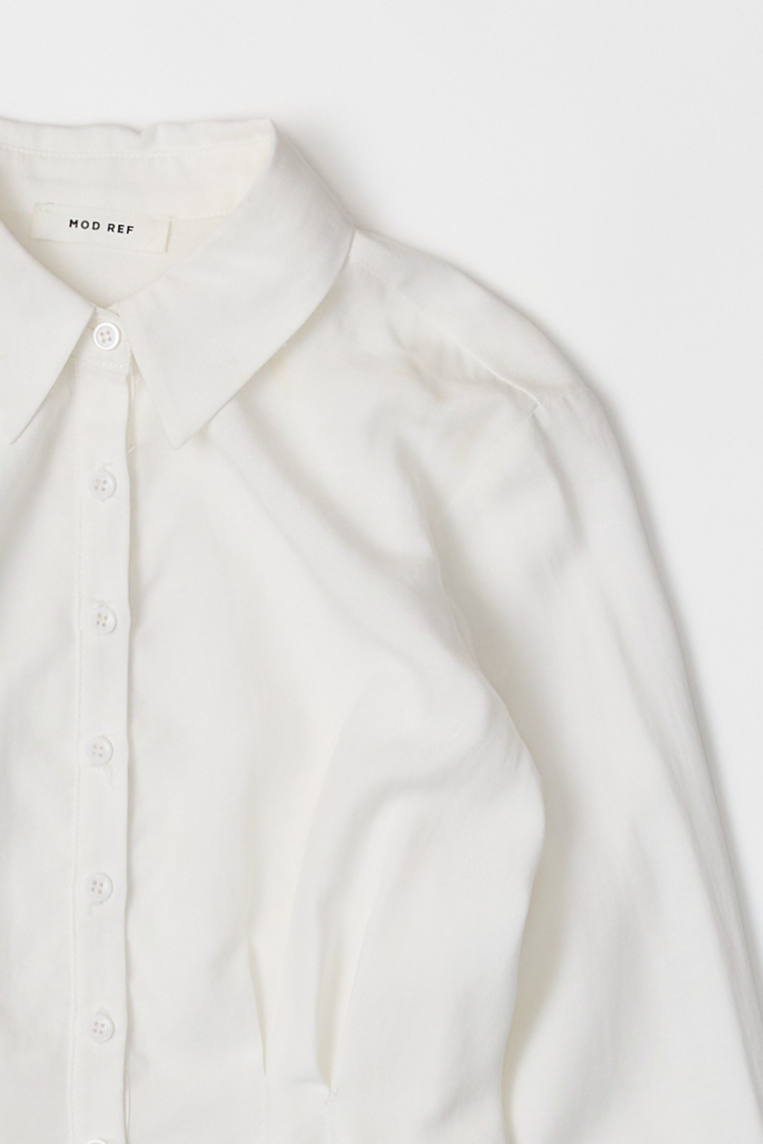 TR3837.-WHITE