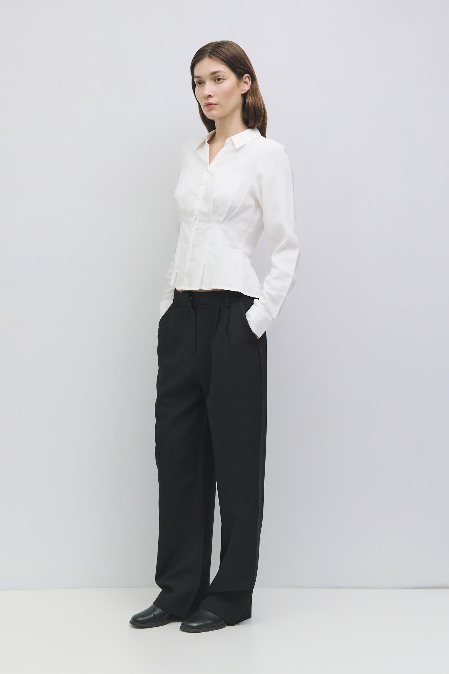 TR3837.-WHITE