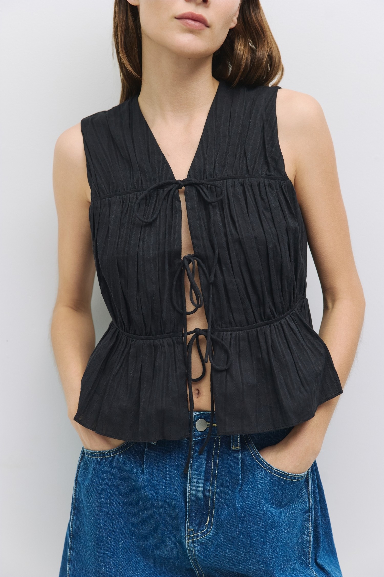 TR3863.-BLACK
