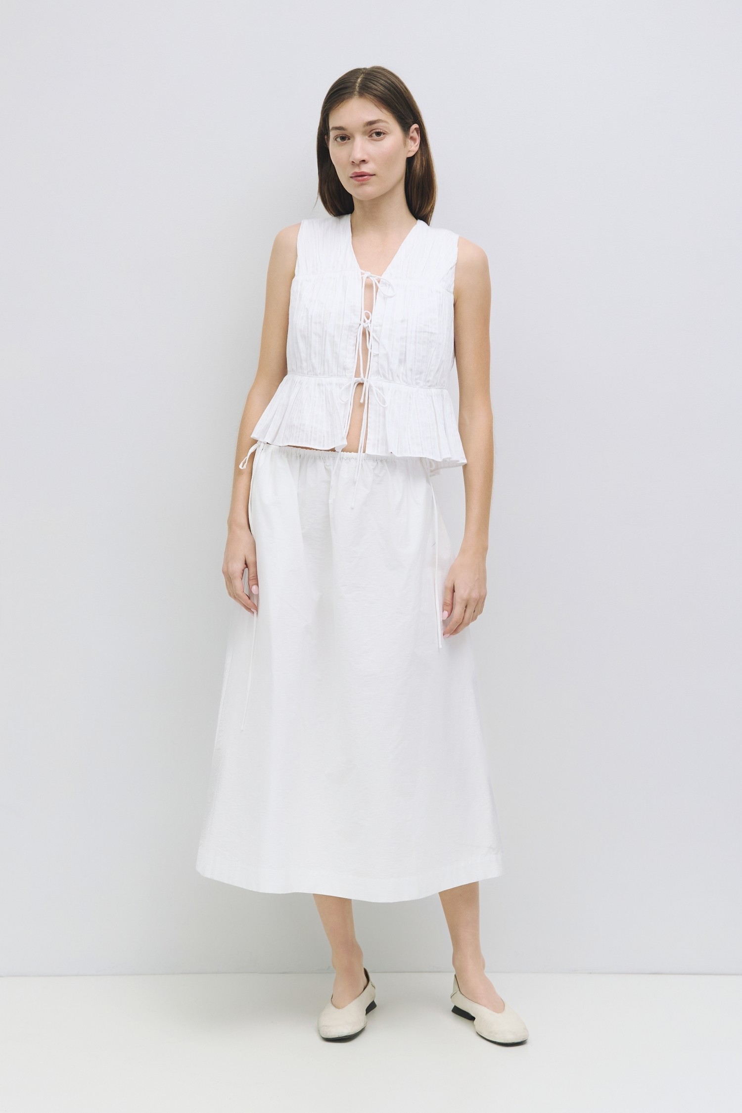 TR3863.-WHITE