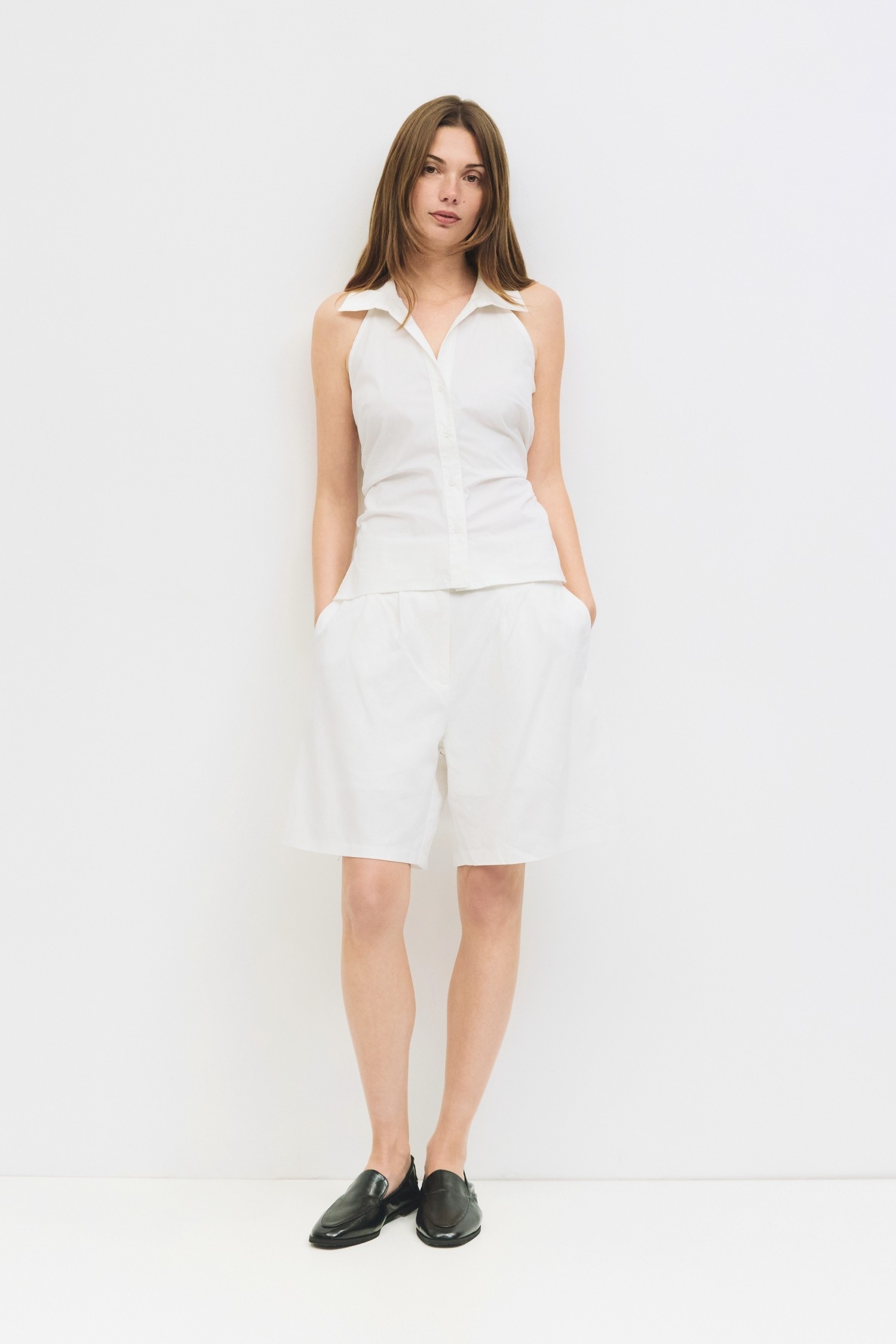 TR3882-WHITE