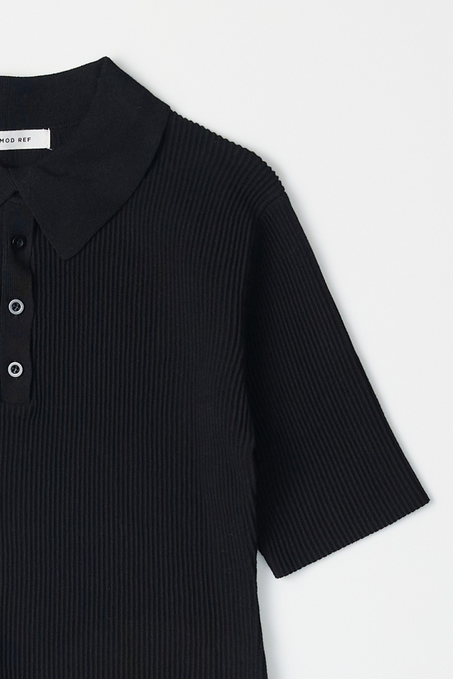 TR3893.-BLACK