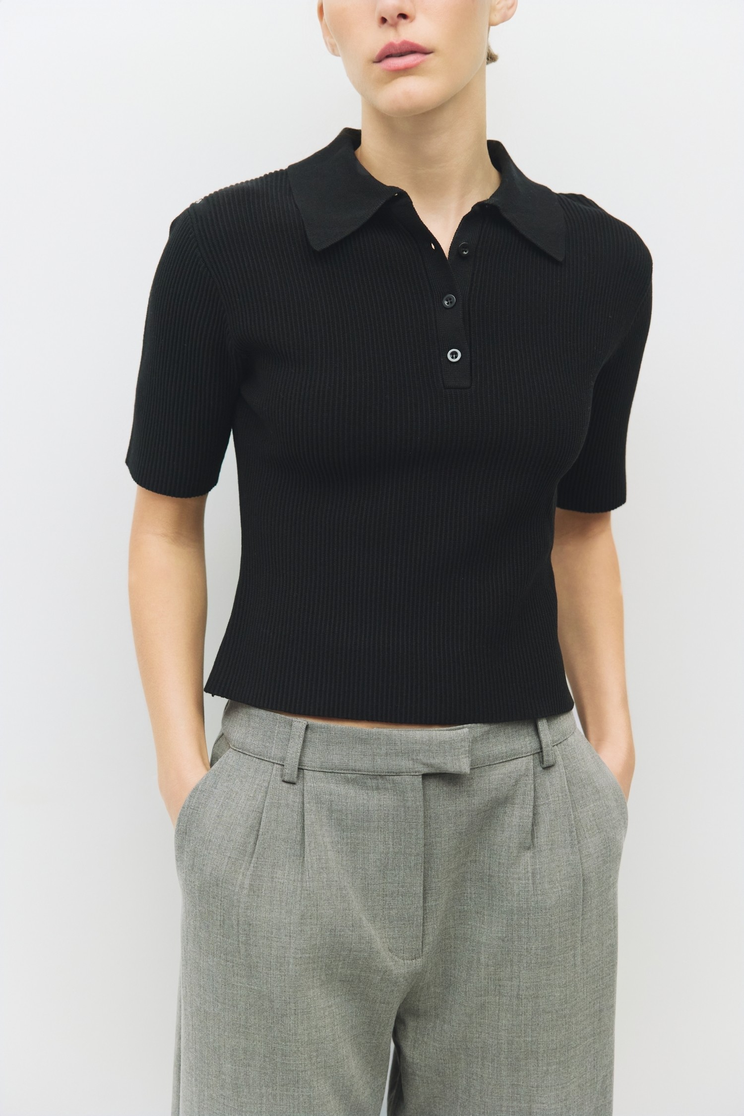 TR3893.-BLACK