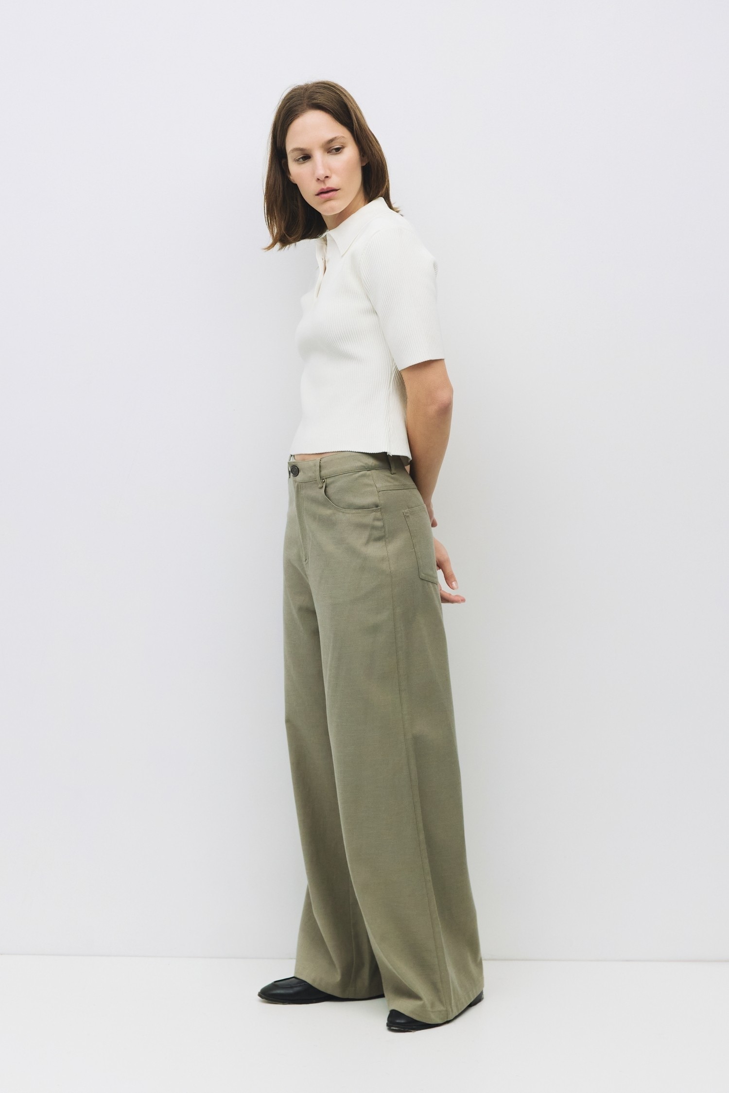 TR3893.-CREAM