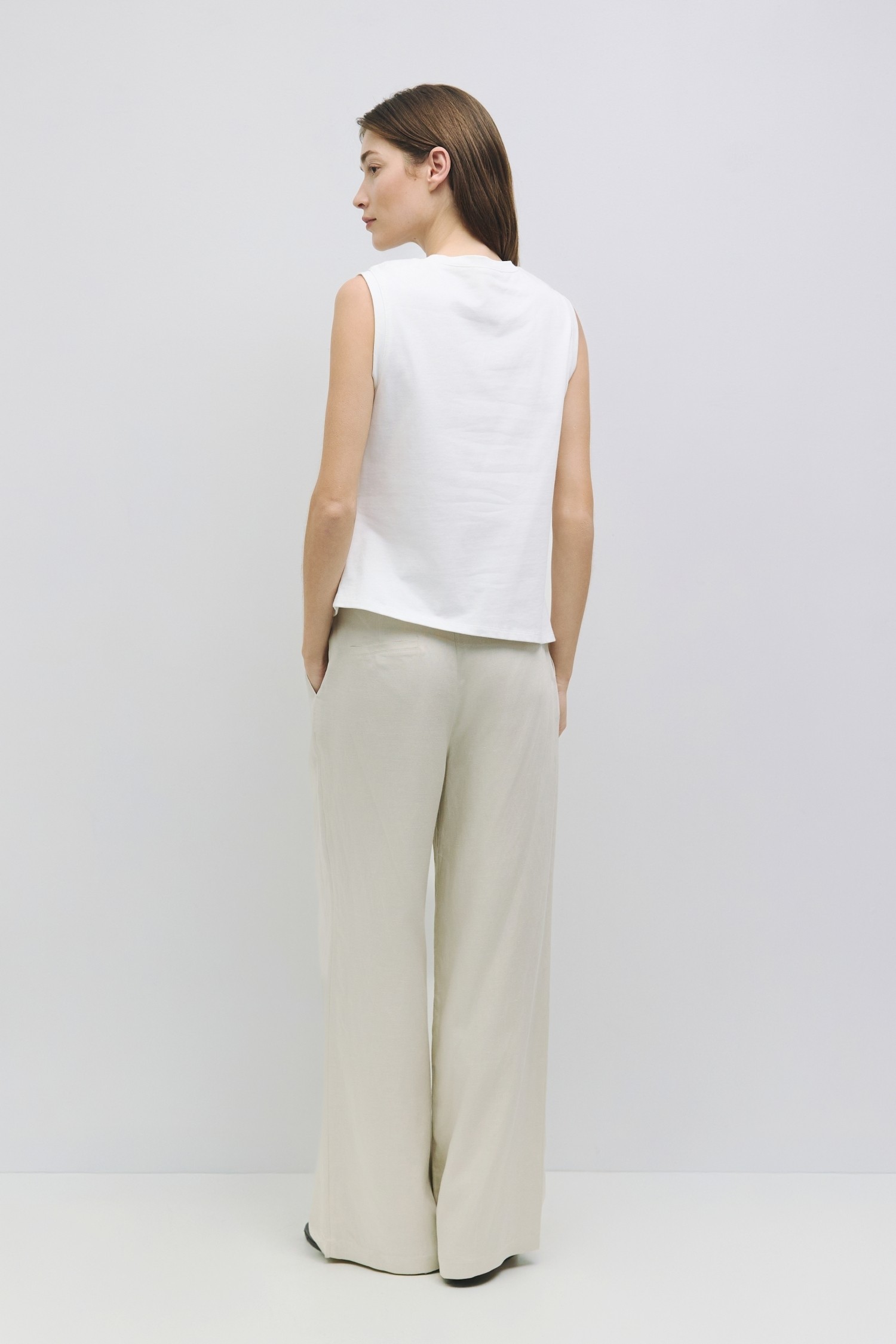 TR3901-WHITE