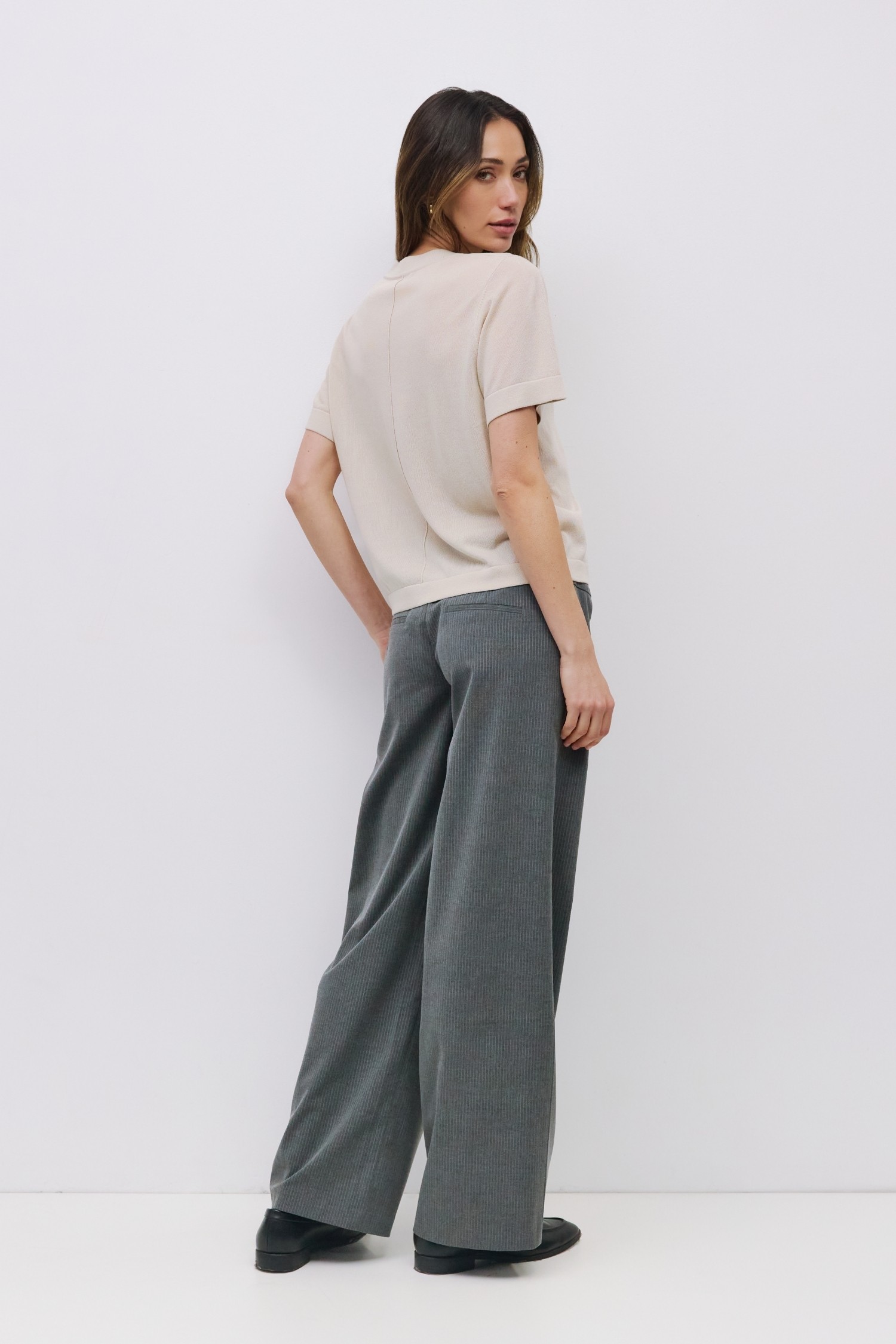 TR3913-GREY