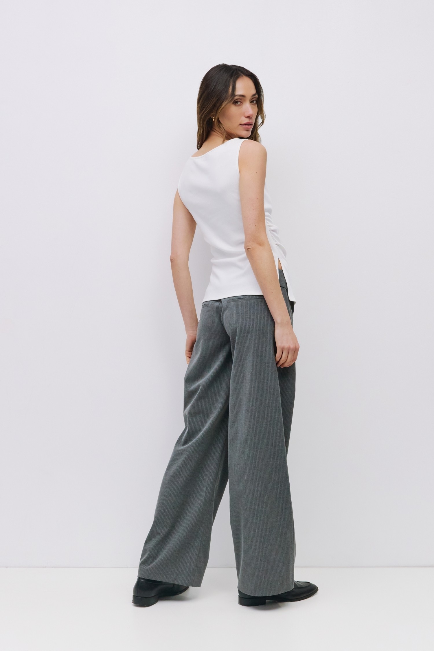 TR3914.-WHITE