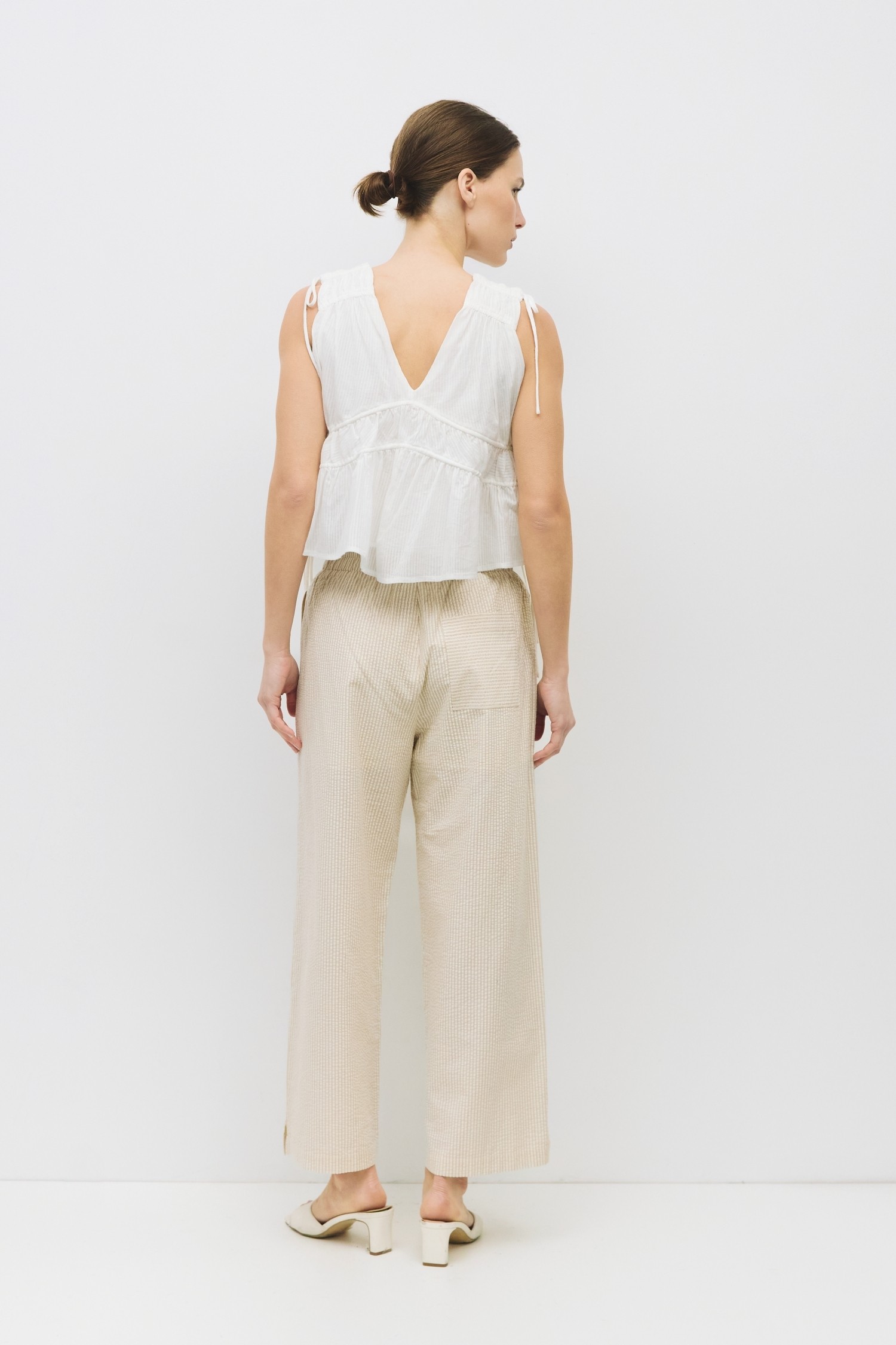 TR3928-WHITE