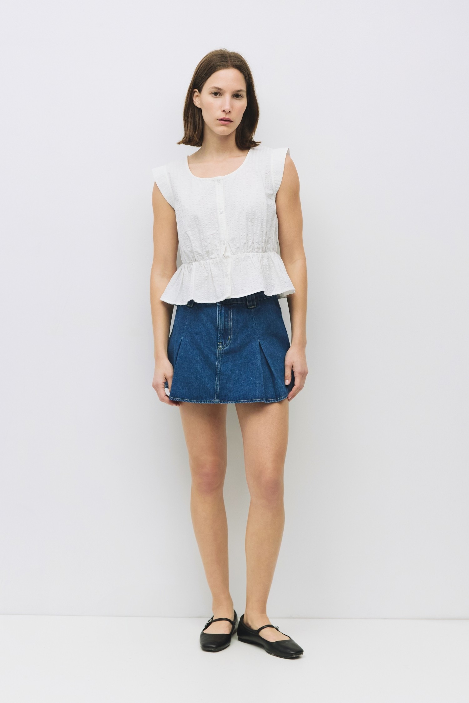 TR3937-WHITE