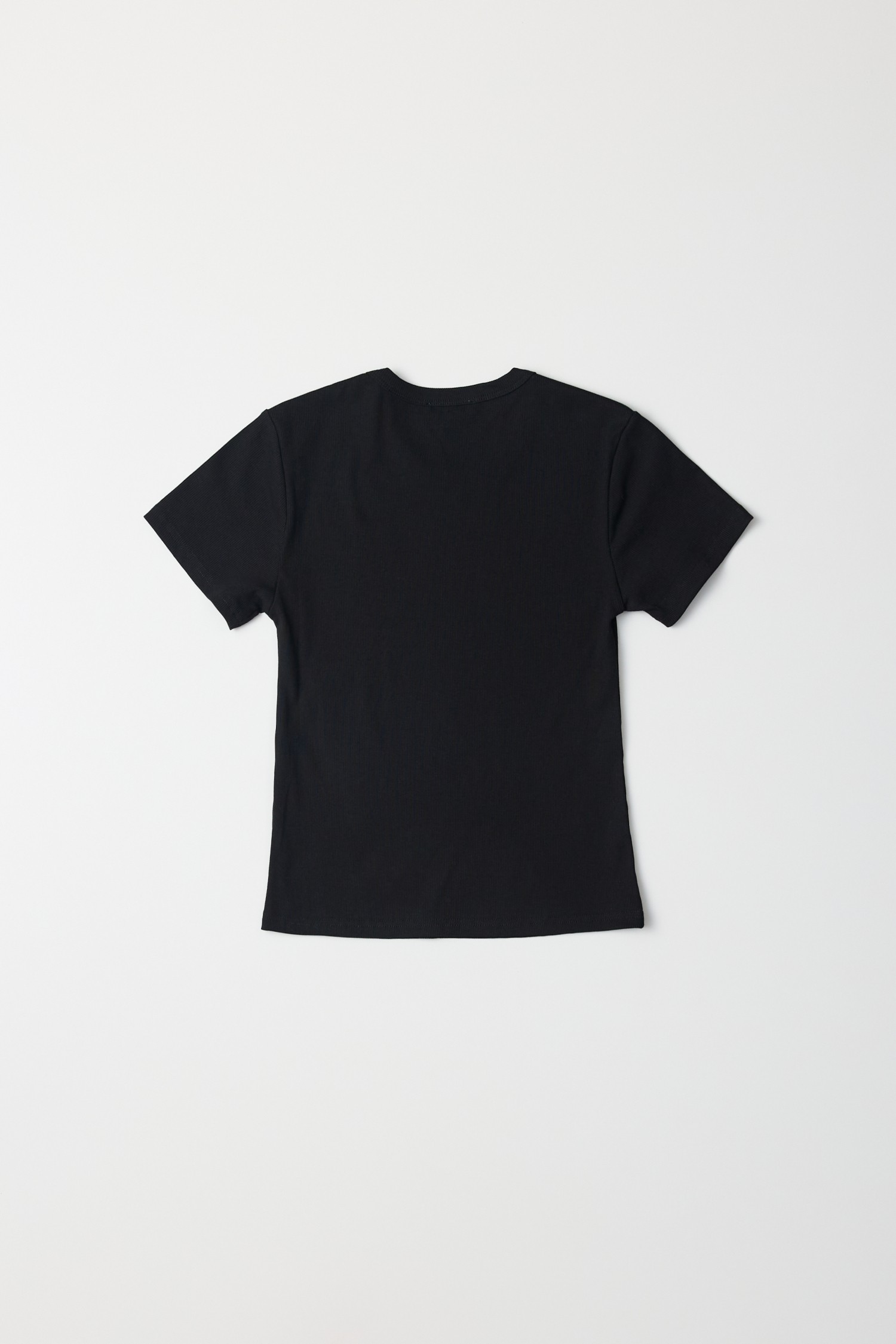 TR3942.-BLACK