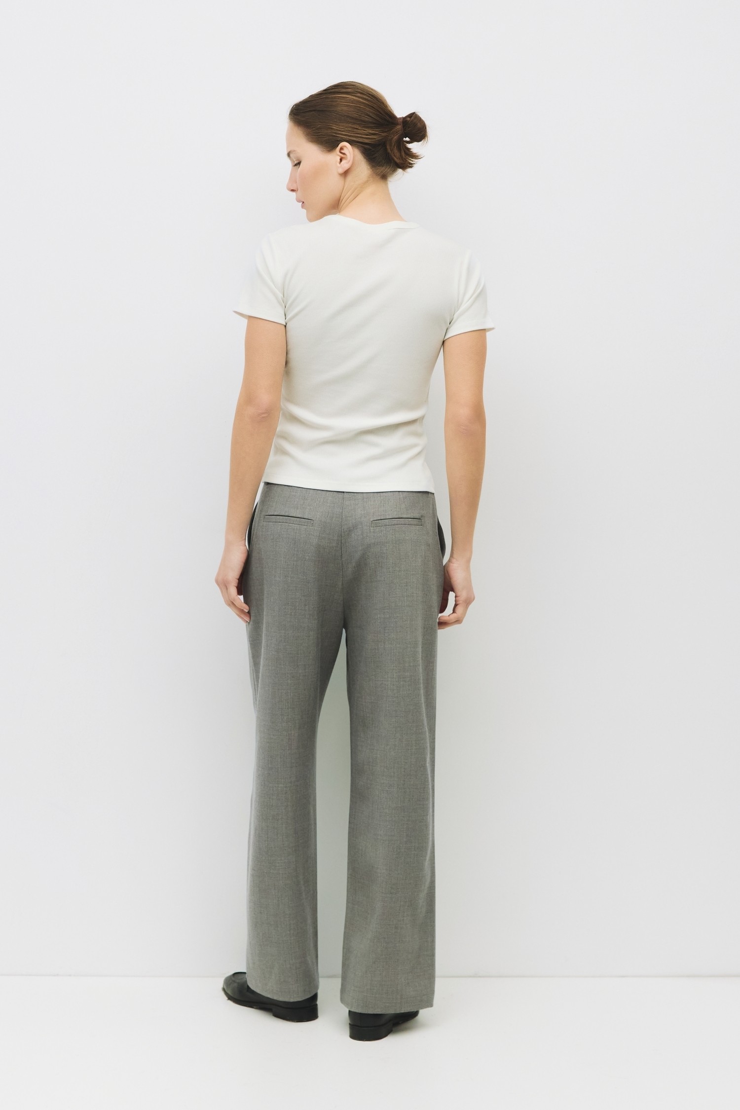 TR3942.-WHITE