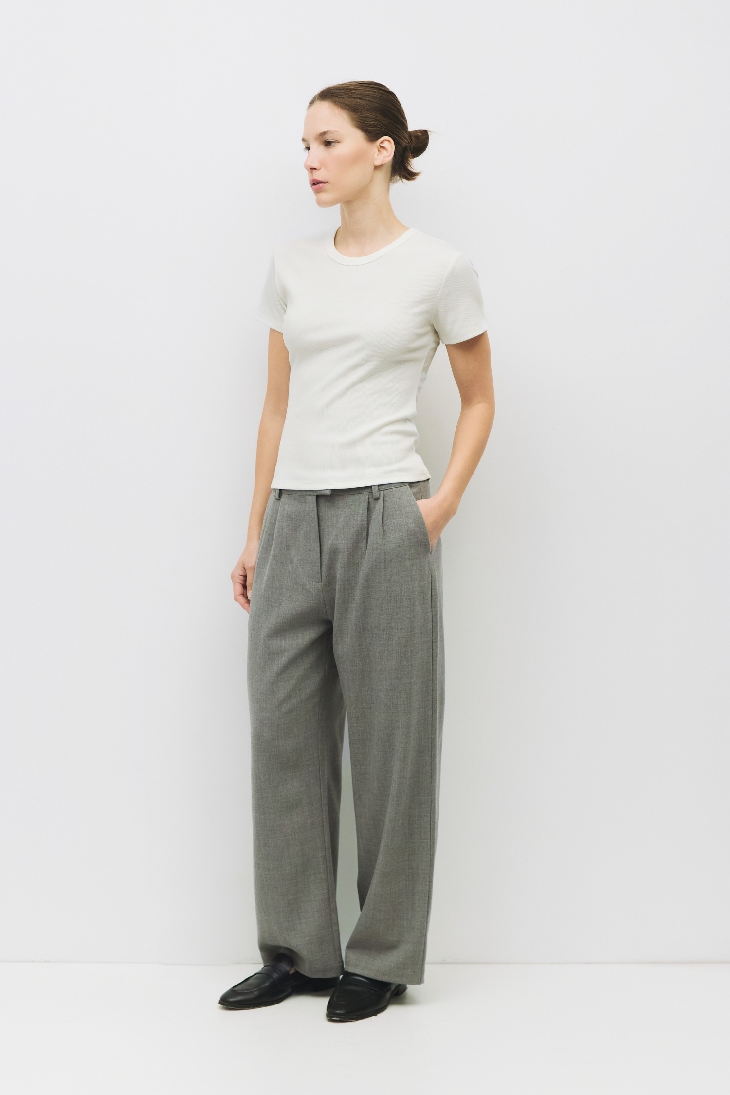 TR3942.-WHITE
