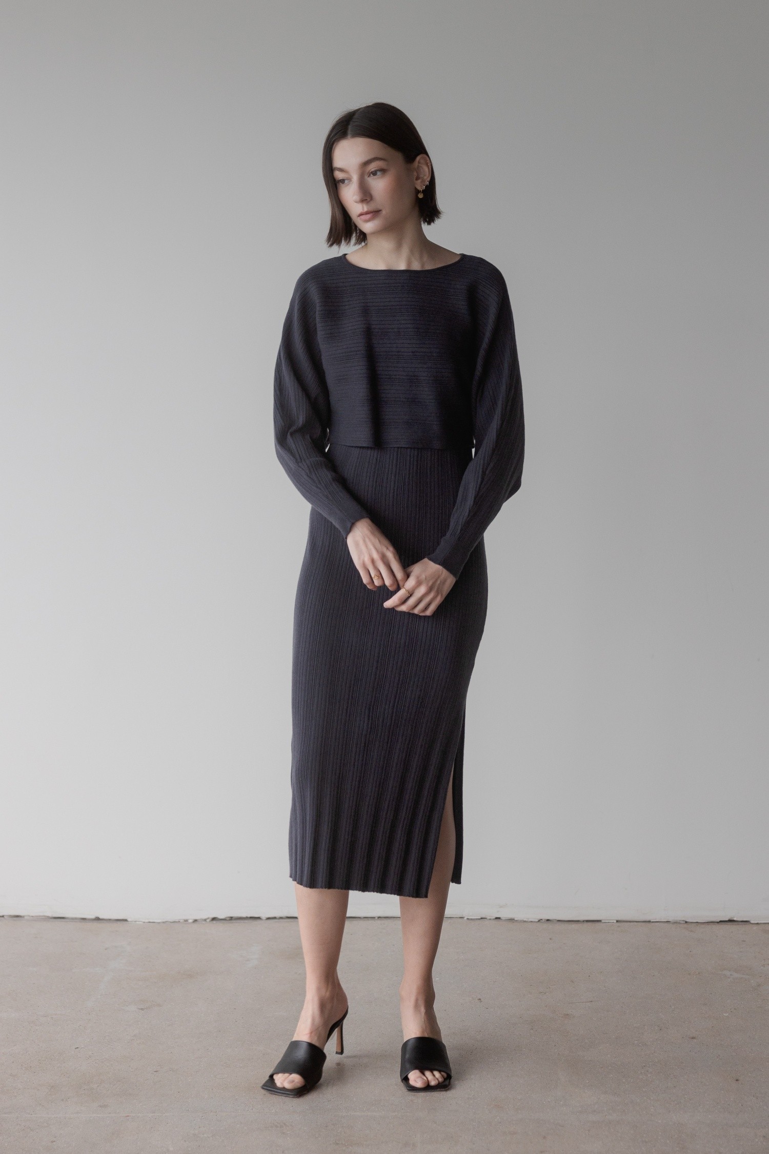 DR2586-CHARCOAL